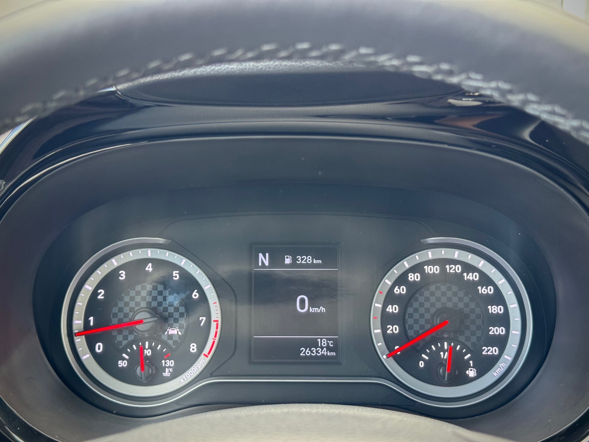 HYUNDAI i10 1.2 Amplia Automat - Véhicule Suisse (CH)-image-10