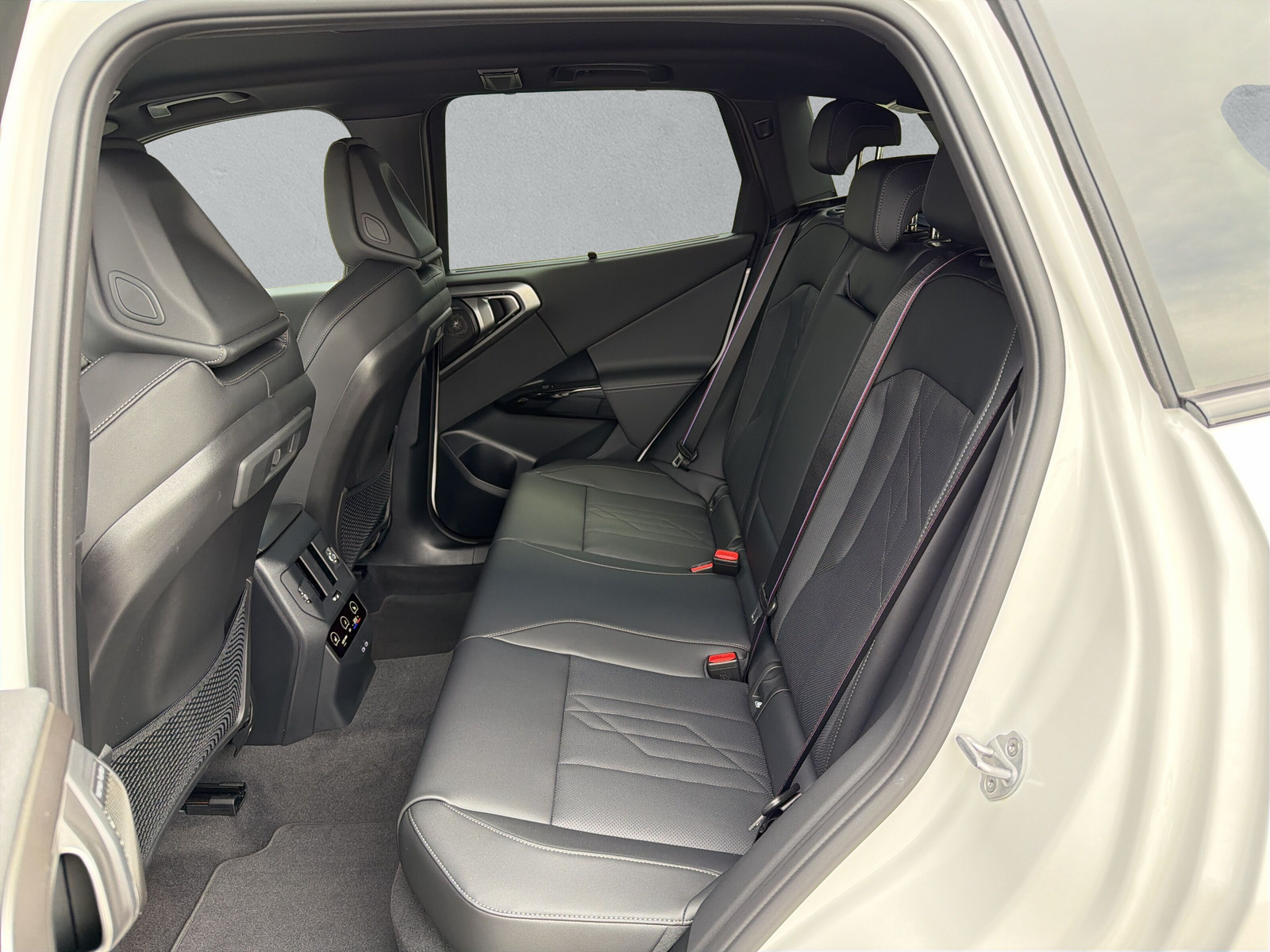 BMW X3 xDrive 30e M Sport Pro-image-15