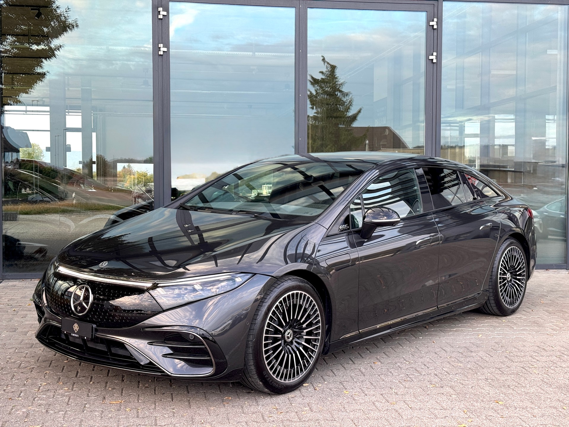 MERCEDES-BENZ EQS 450+ AMG Line-showroom-element-2