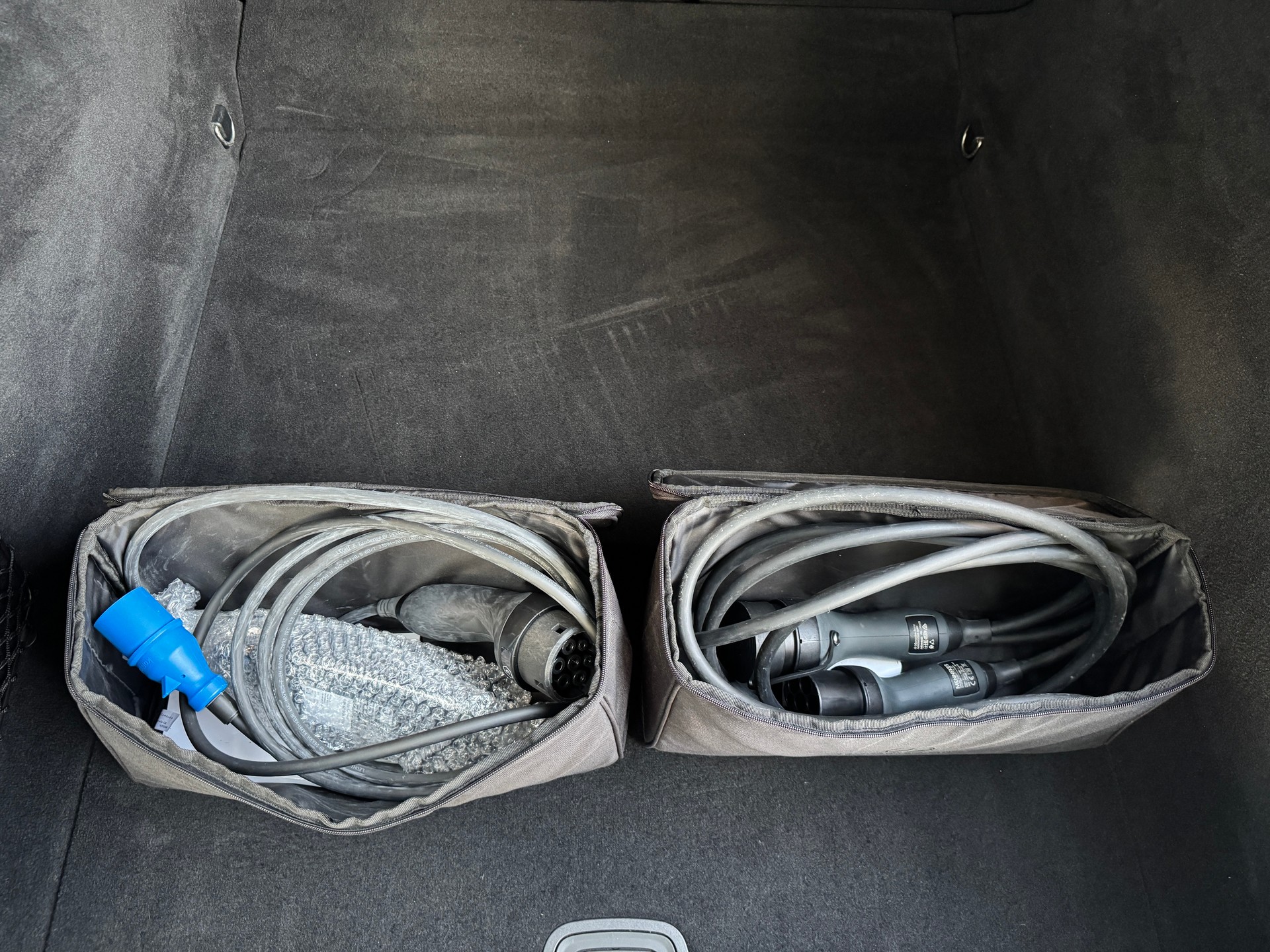 MERCEDES-BENZ EQS 450+ AMG Line-image-16