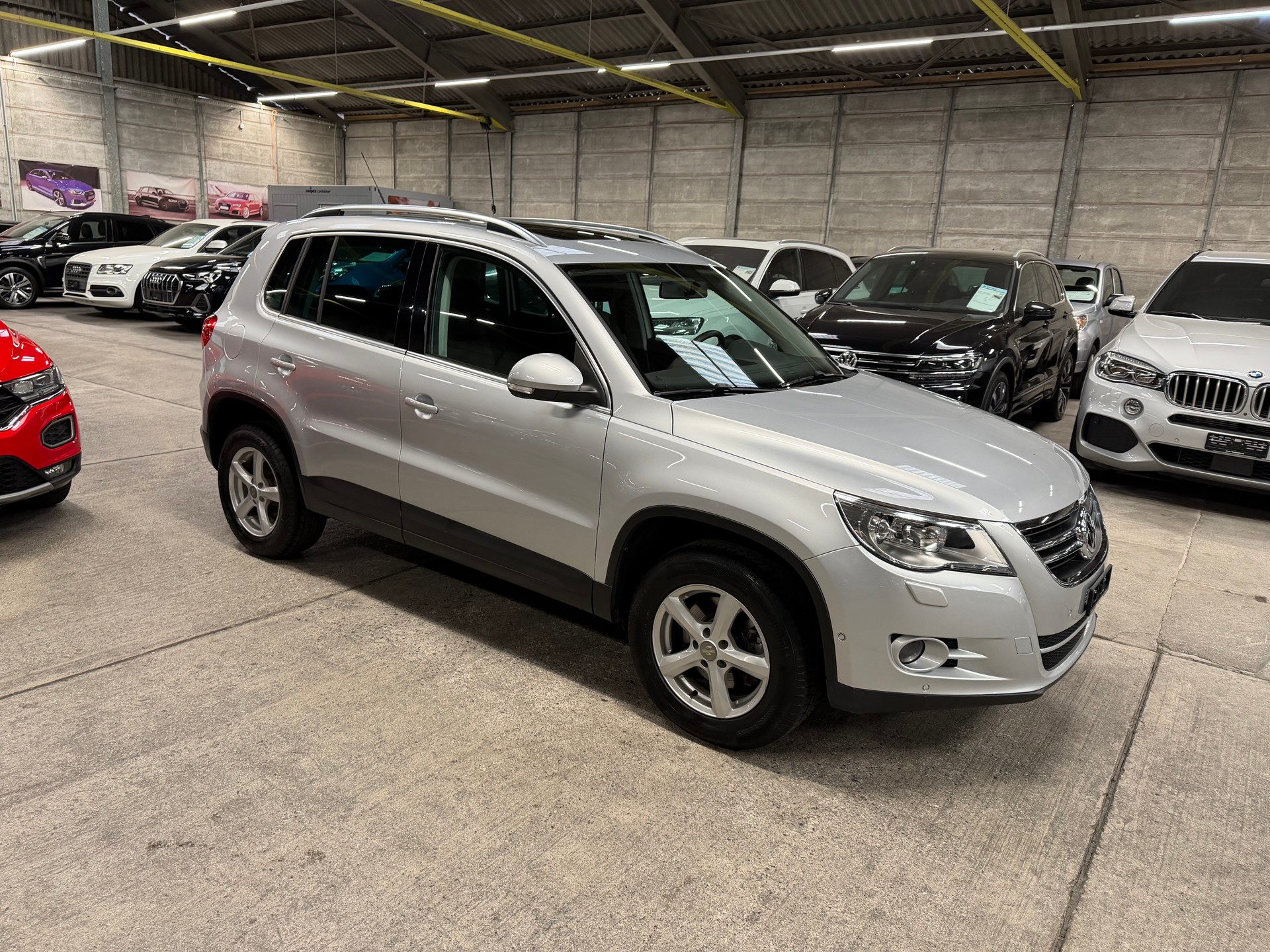 VW Tiguan 2.0 TSI Sport&Style Tiptronic-showroom-element-1