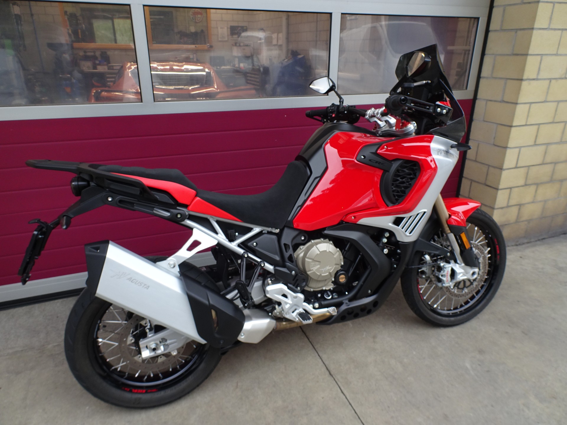 MV AGUSTA Enduro Veloce-image-3