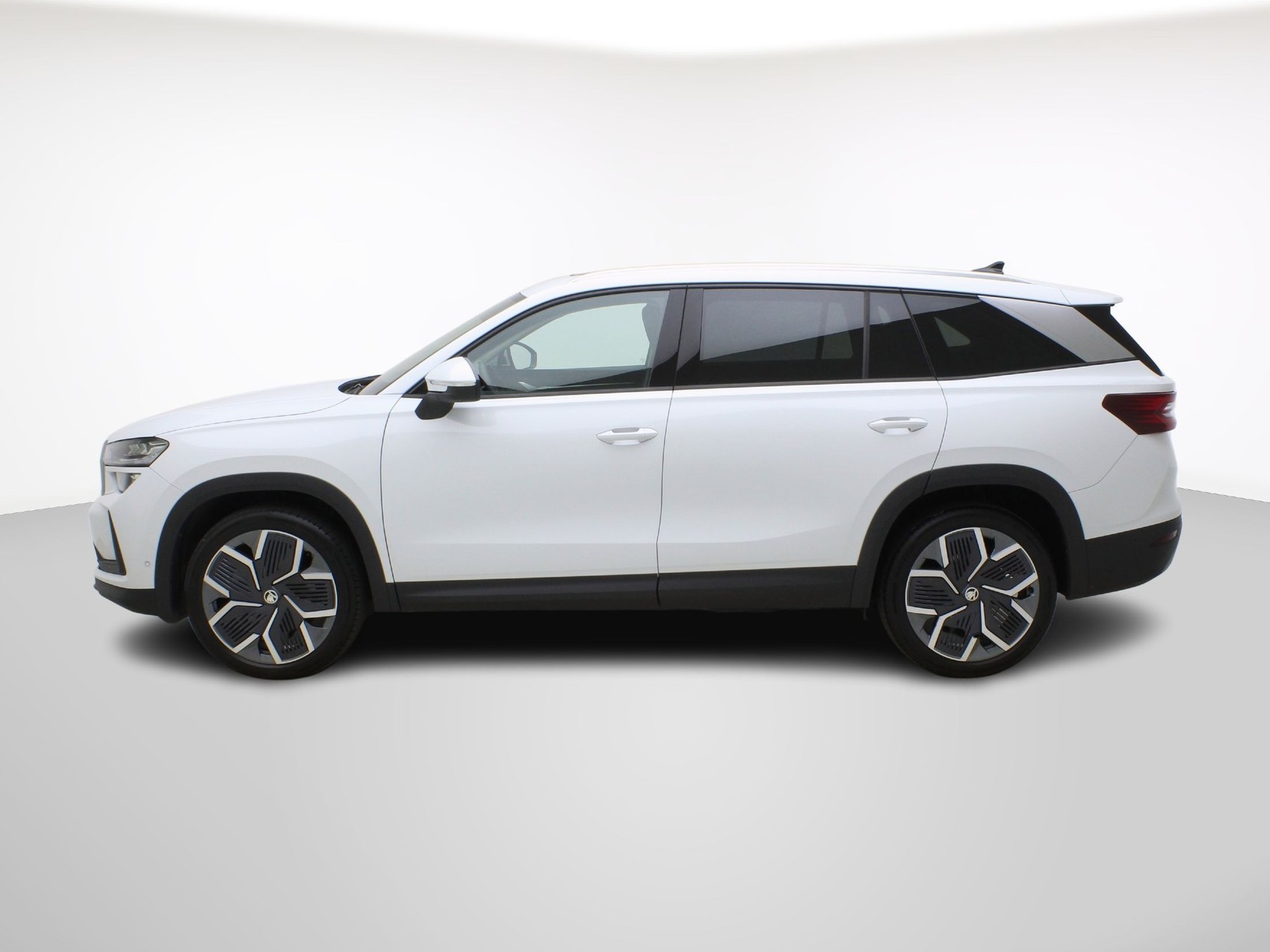 SKODA Kodiaq 2.0 TDI DSG Selection Suite 4WD-showroom-element-2