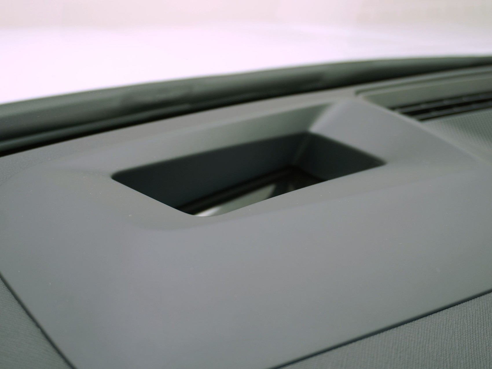 SKODA Kodiaq 2.0 TDI DSG Selection Suite 4WD-image-16