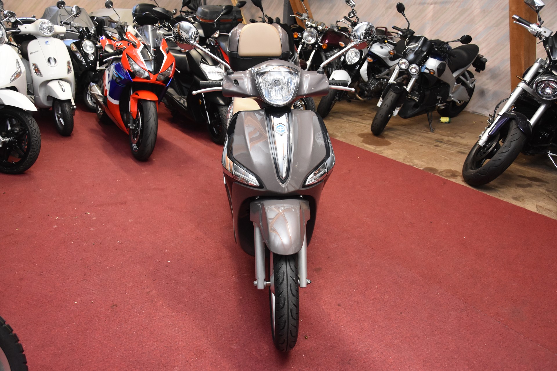 PIAGGIO Liberty 125 iGet ABS-image-5
