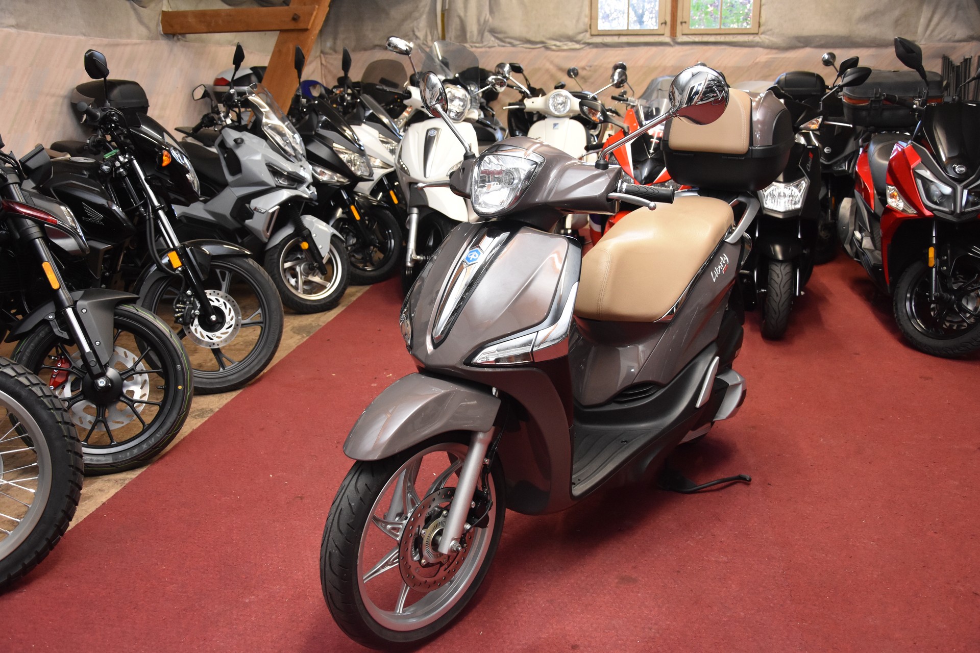 PIAGGIO Liberty 125 iGet ABS-image-0