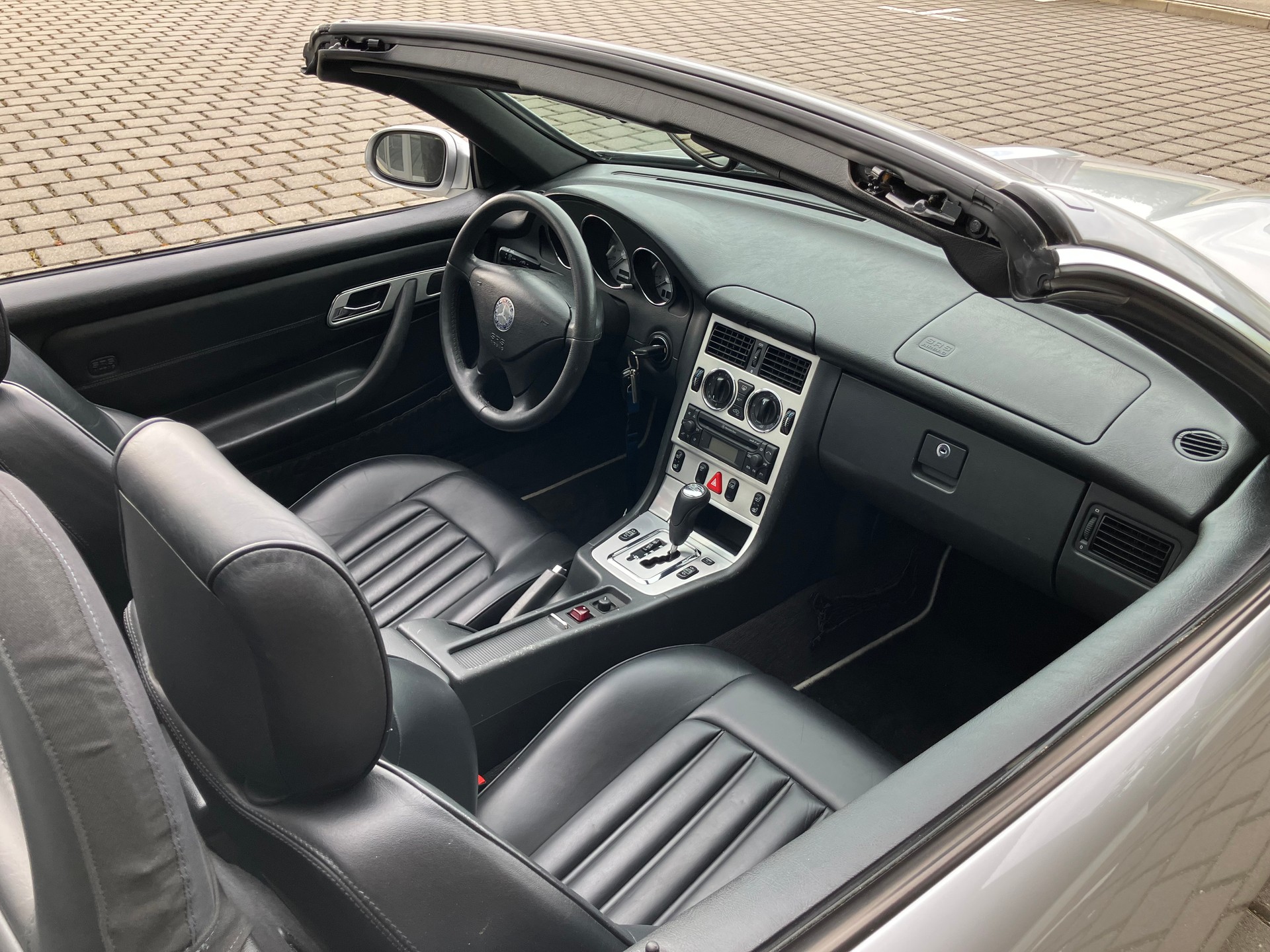 MERCEDES-BENZ SLK 230 Kompressor Final Edition-image-10