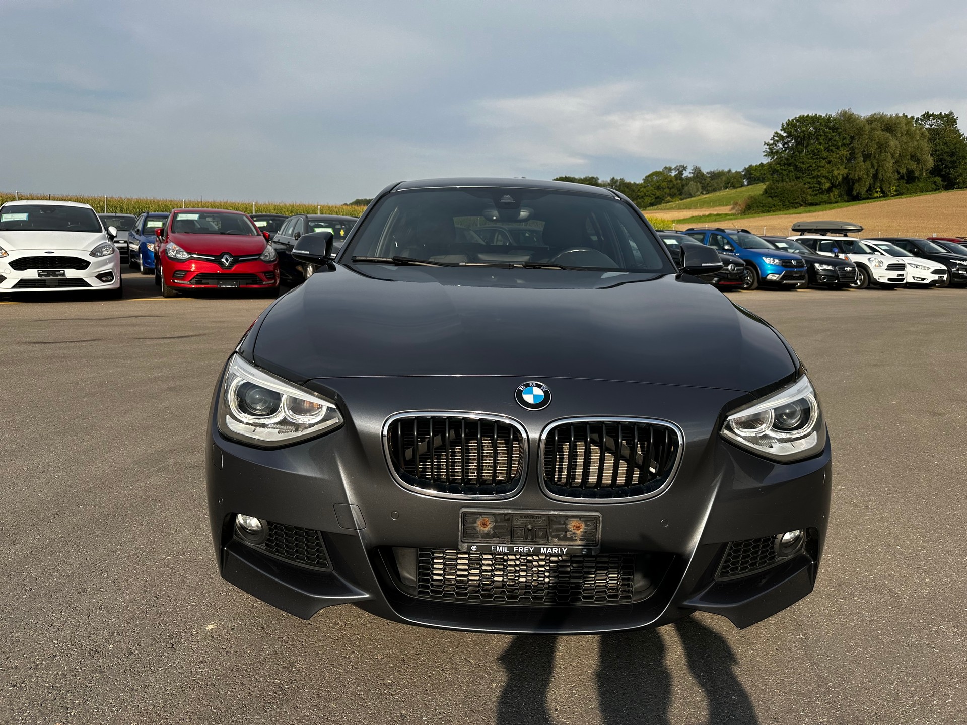 BMW 125i Sport Line Steptronic-showroom-element-1