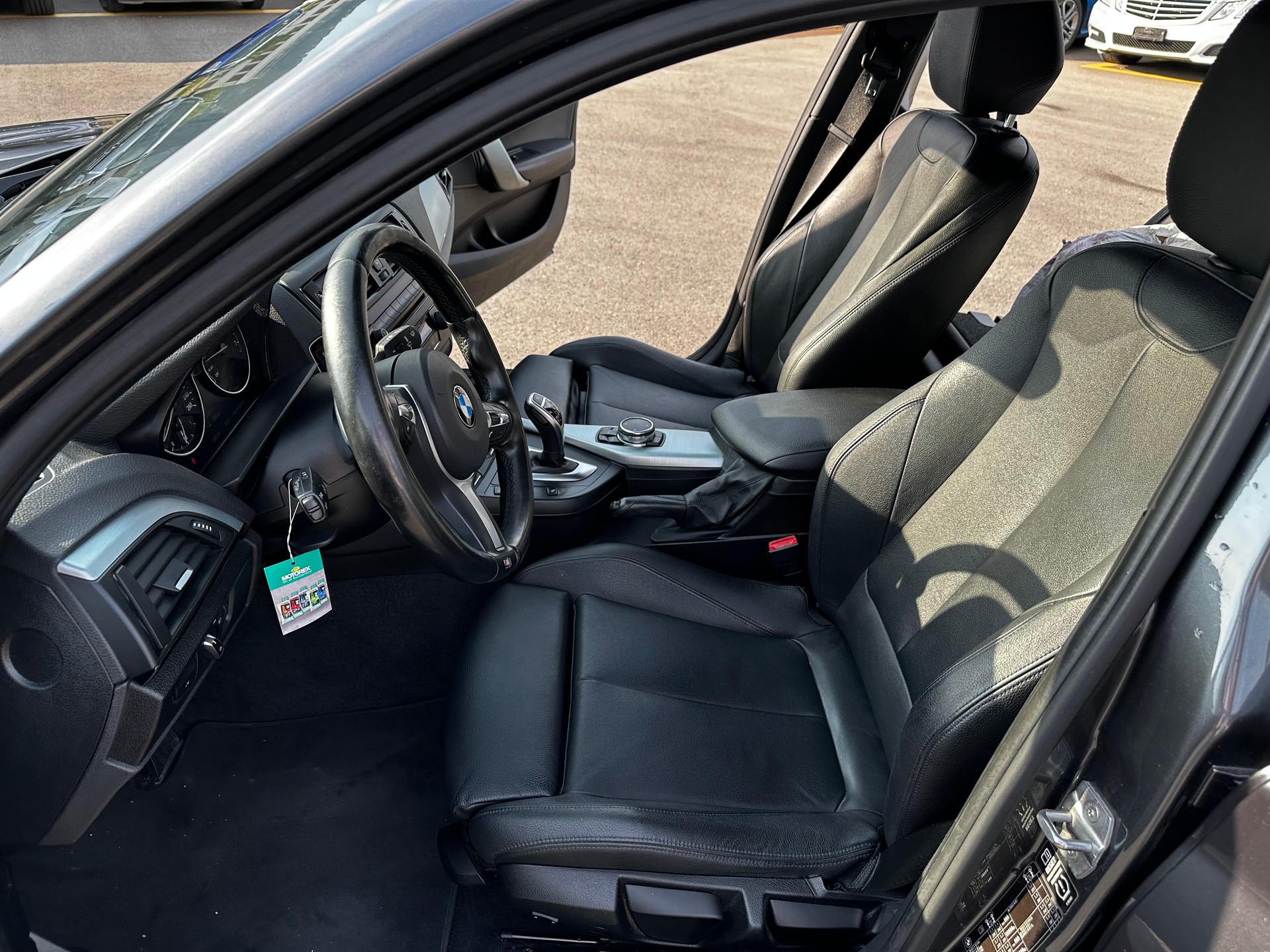 BMW 125i Sport Line Steptronic-image-13