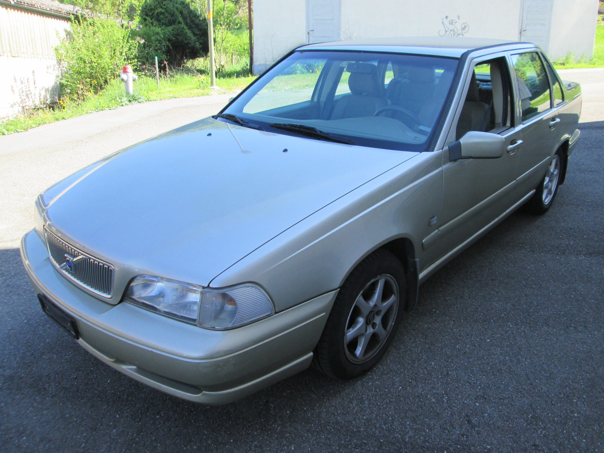 VOLVO S70 2.5