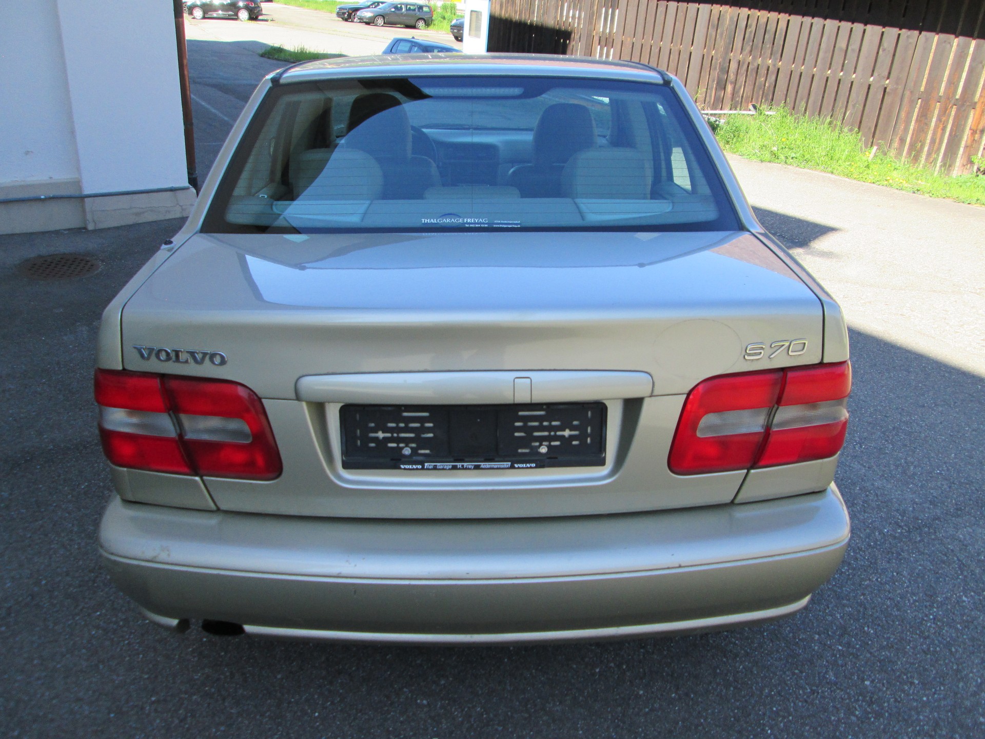 VOLVO S70 2.5-image-4