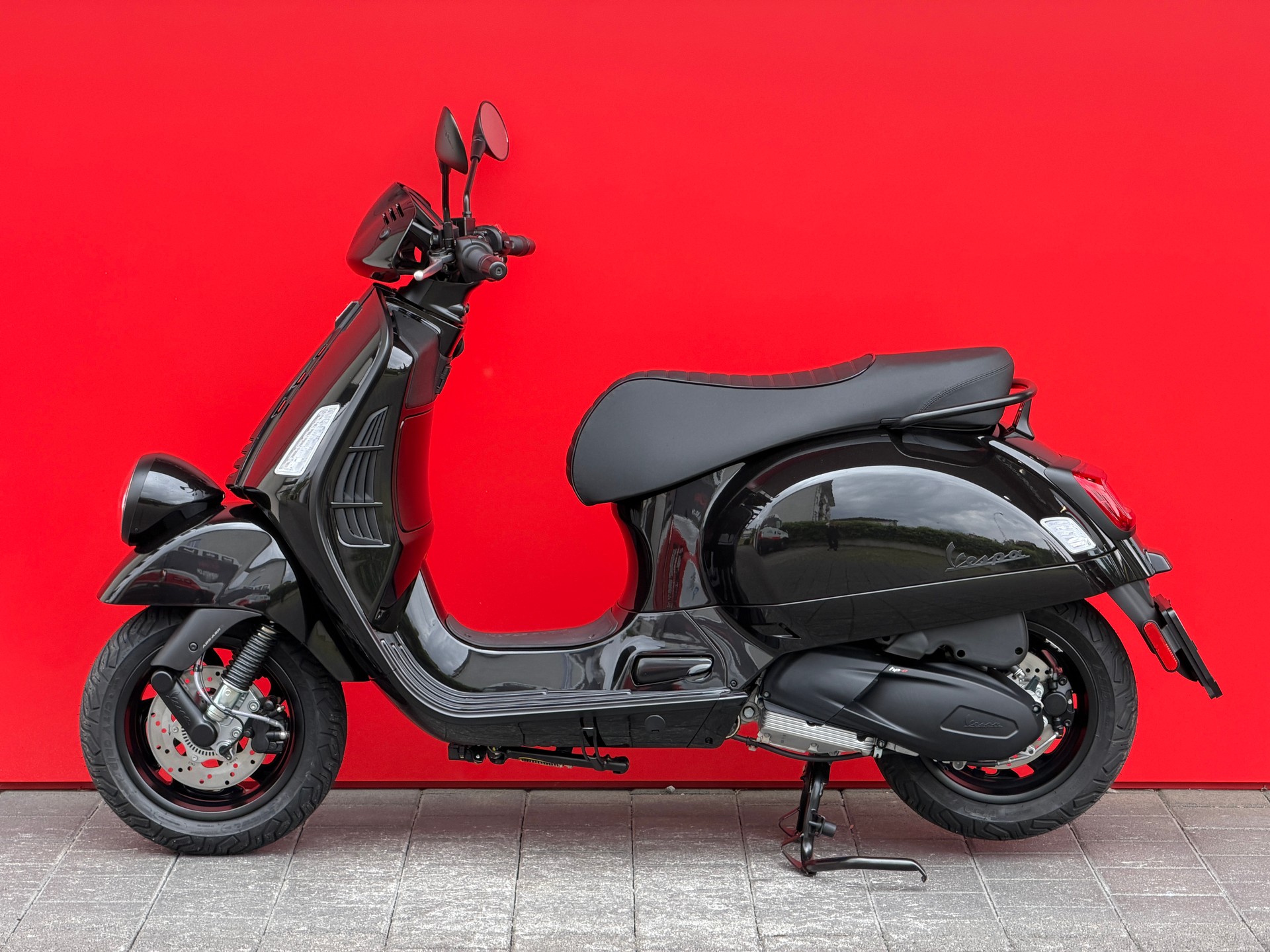 PIAGGIO Vespa GTV 300 "Notte" ABS-image-10