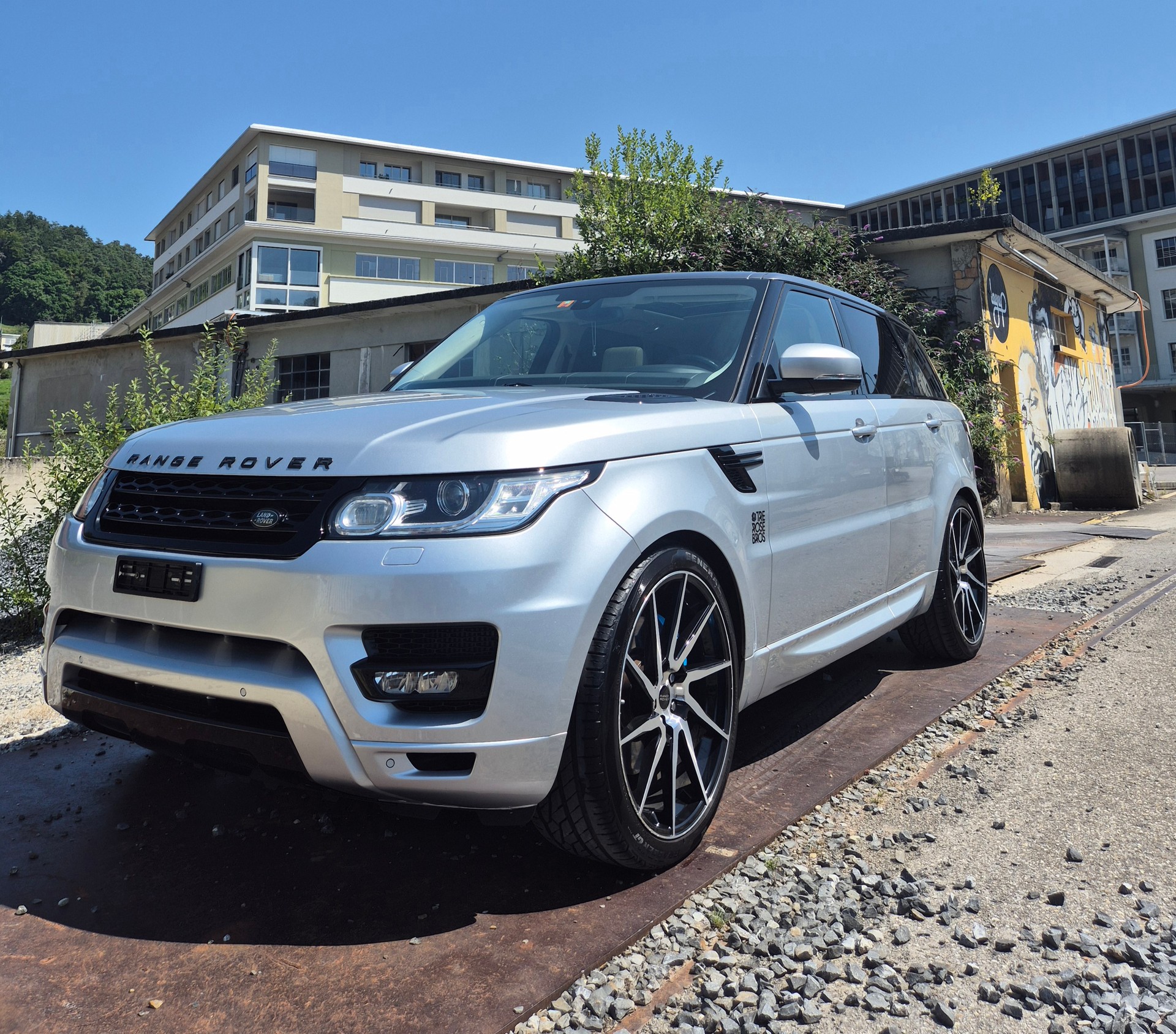 LAND ROVER Range Rover Sport 3.0 SDV6 HSE Dynamic Automatic-image-1