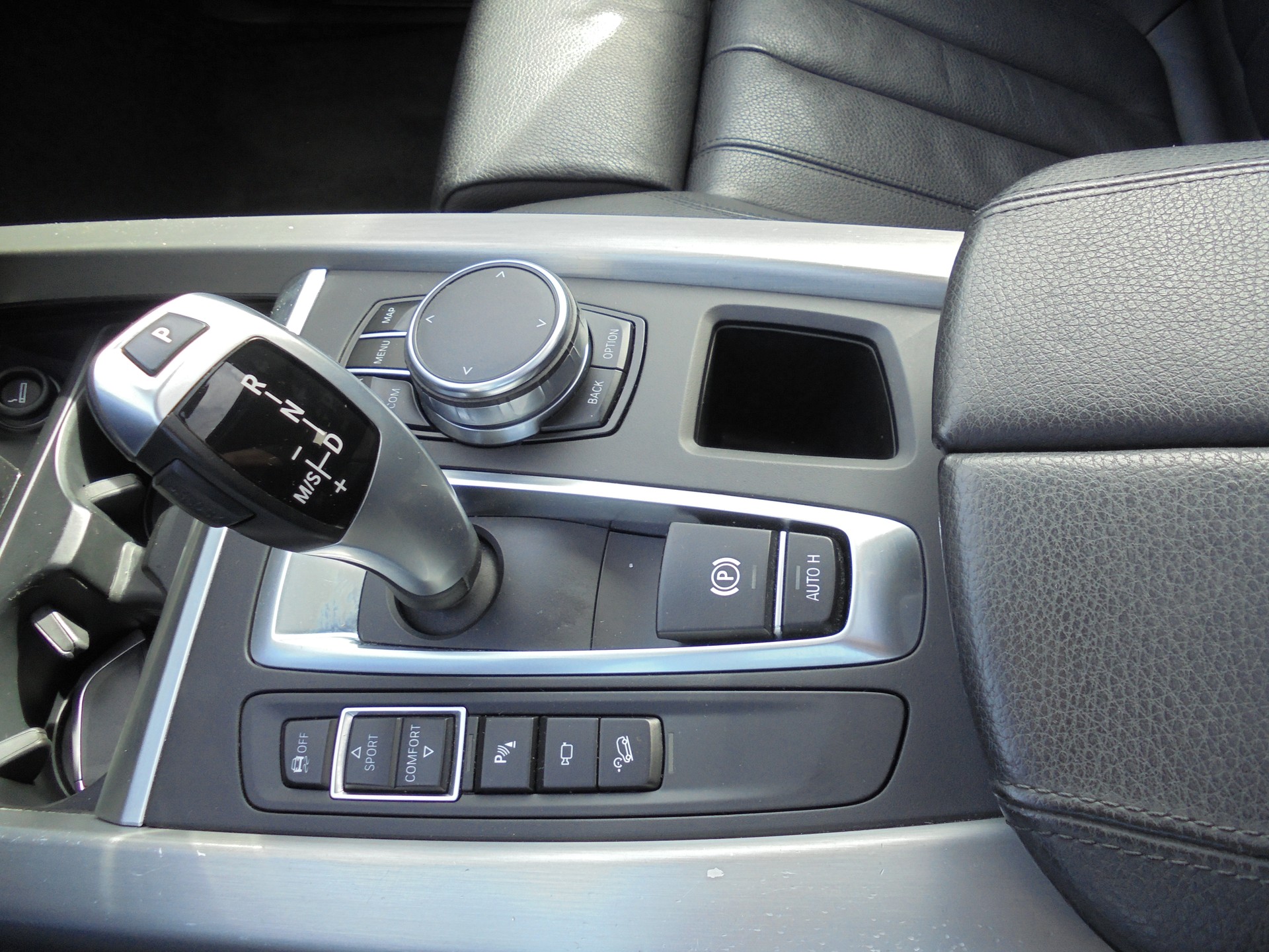 BMW X5 xDrive 30d Steptronic-image-19
