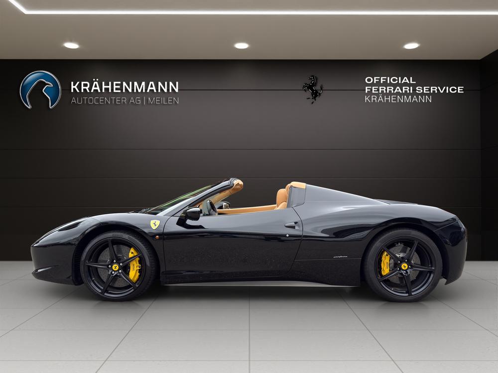 FERRARI 458 SPIDER-showroom-element-1