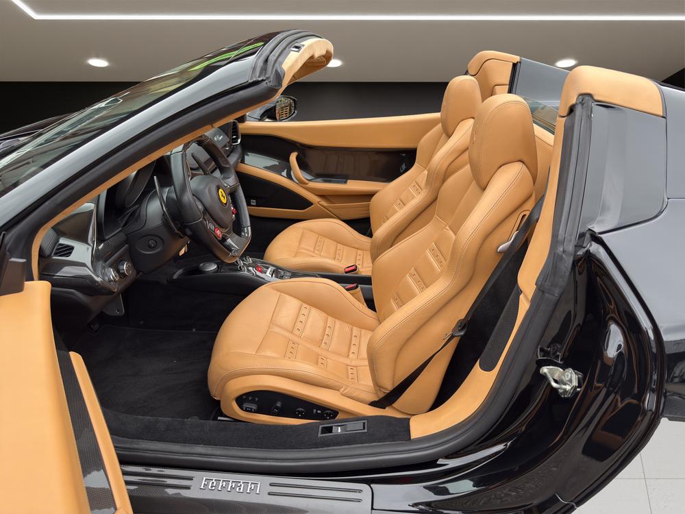 FERRARI 458 SPIDER-image-7