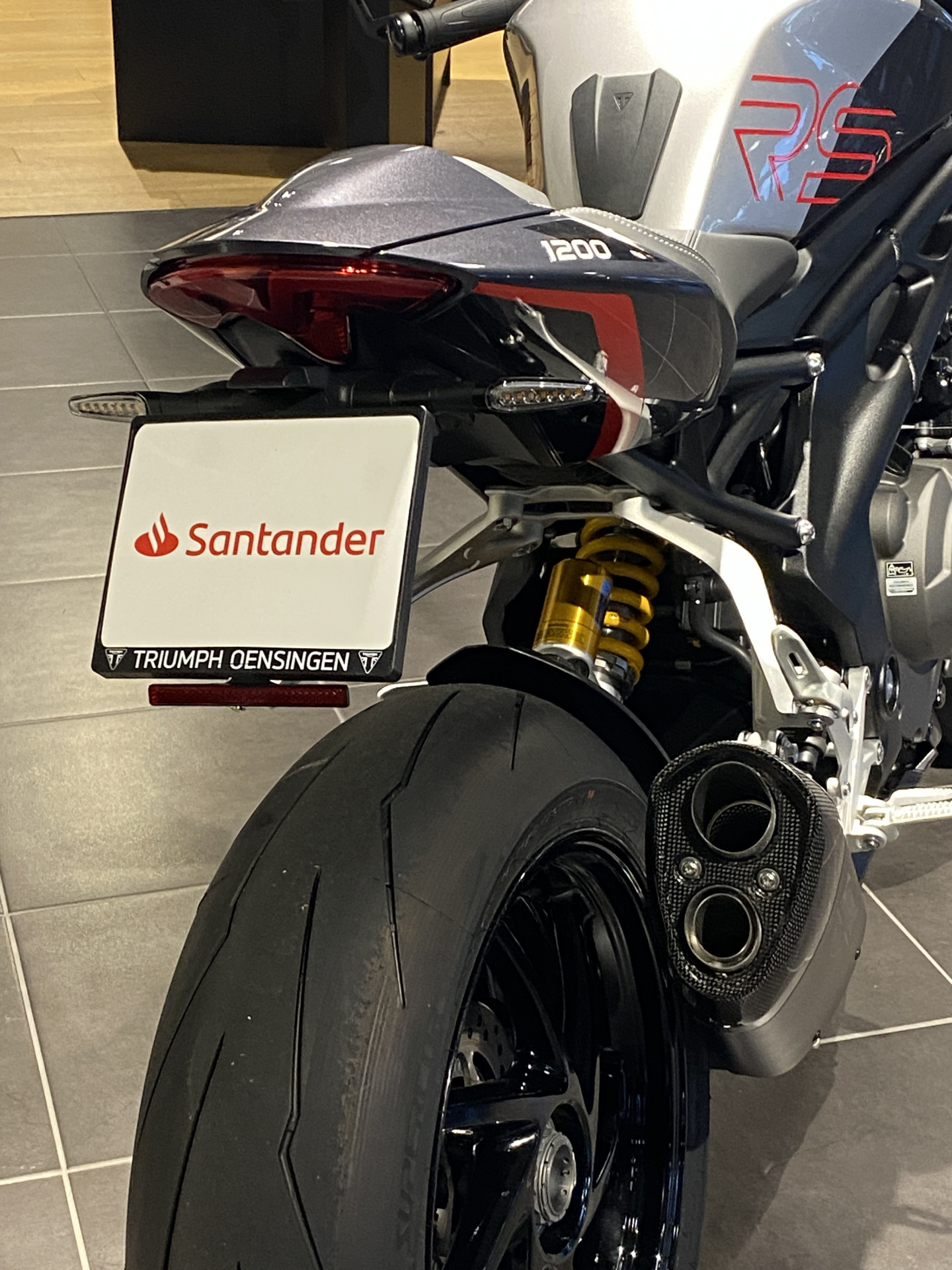 TRIUMPH Speed Triple 1200 RS (4.49 % Power Leasing - Gültig bis 31.06.2026)-image-8