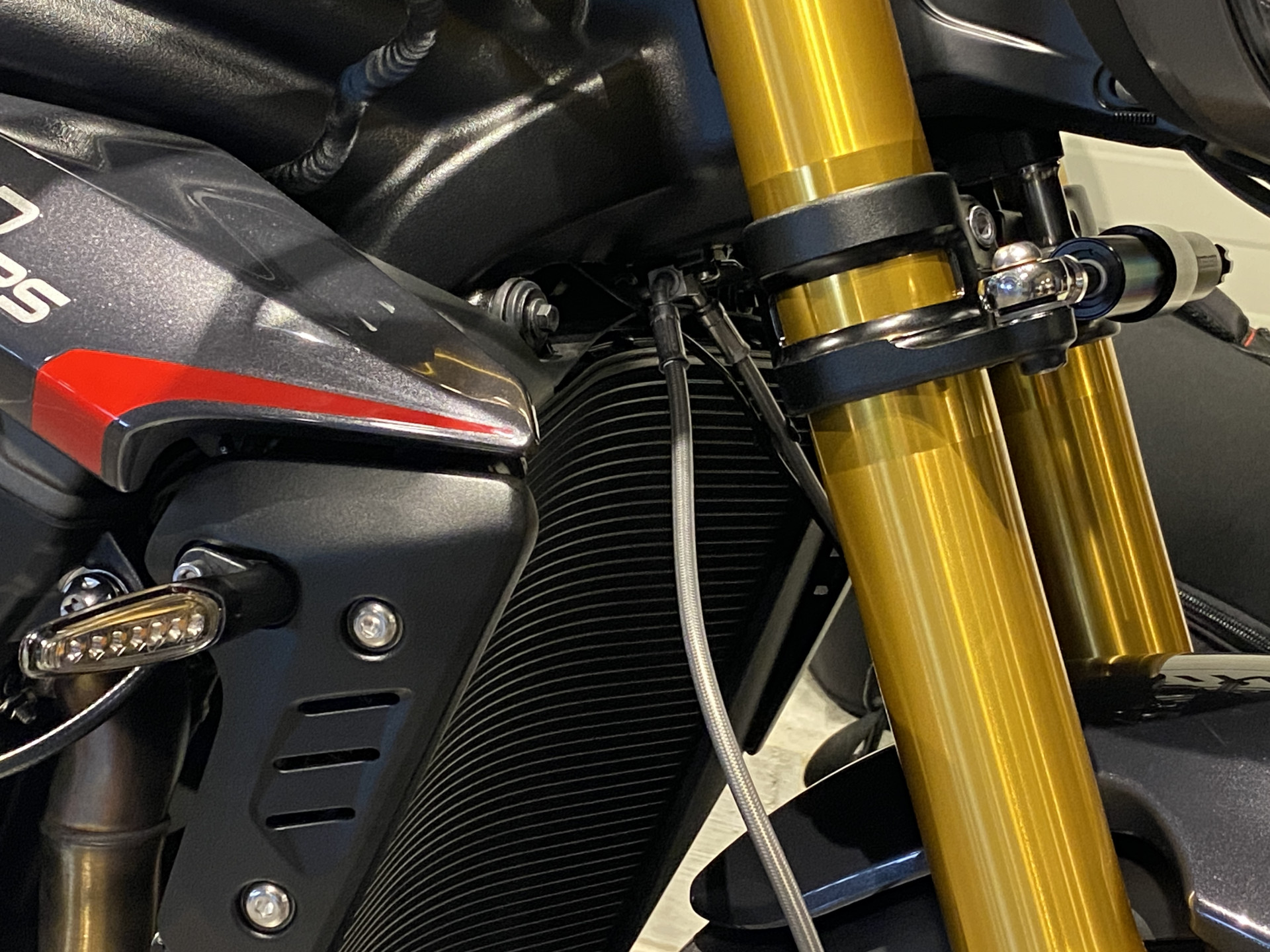TRIUMPH Speed Triple 1200 RS (4.49 % Power Leasing - Gültig bis 31.06.2026)-image-9