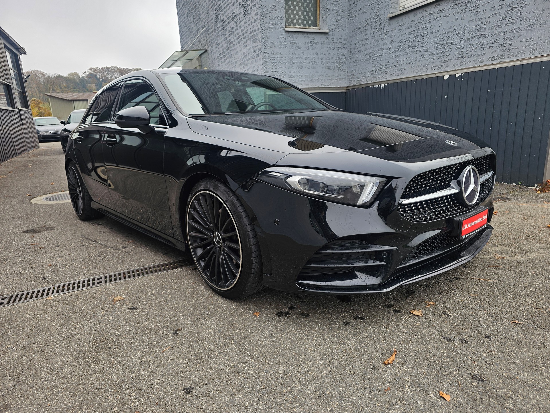 MERCEDES-BENZ A 200 AMG Line 7G-DCT-image-11