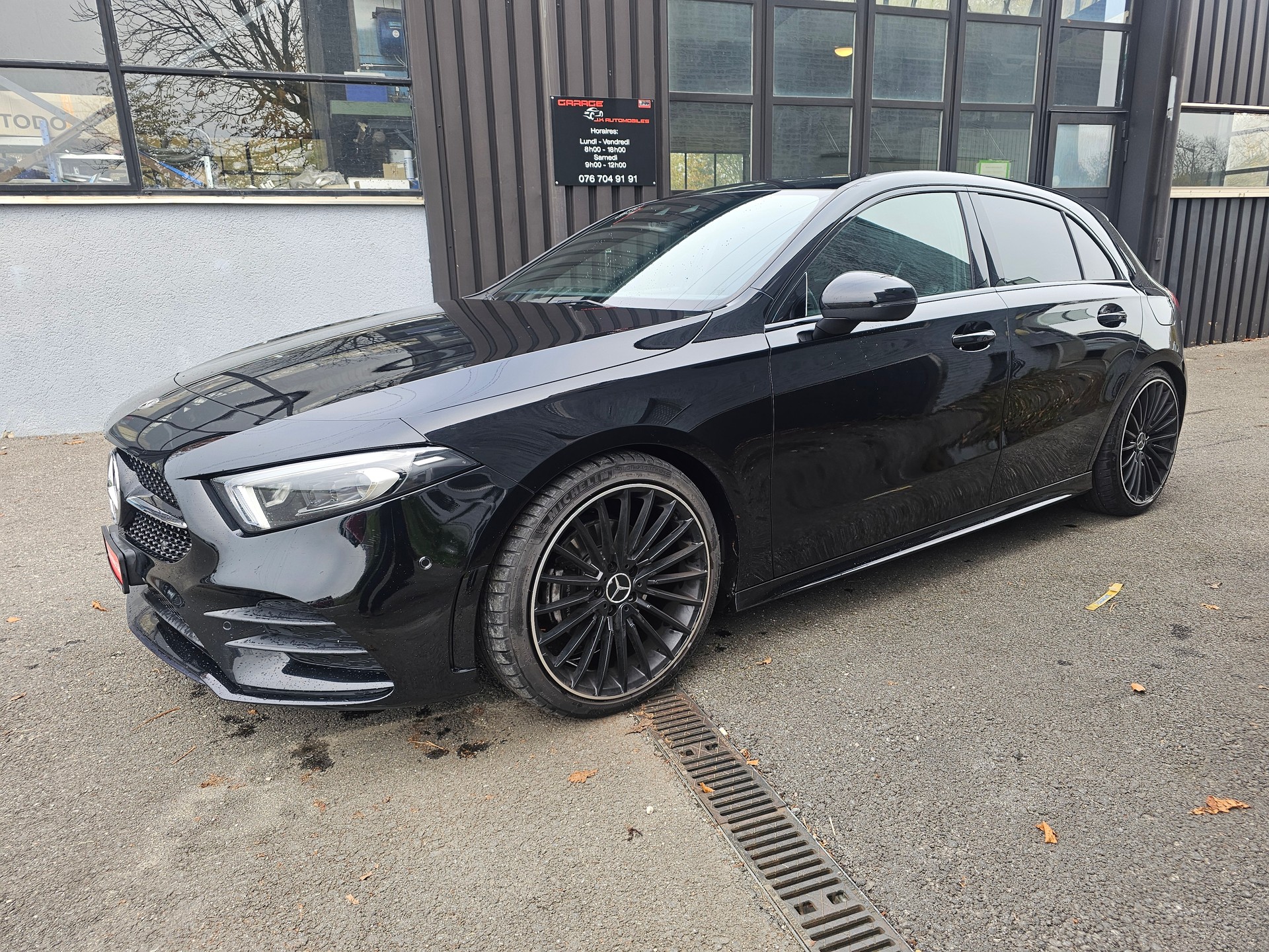 MERCEDES-BENZ A 200 AMG Line 7G-DCT-image-13