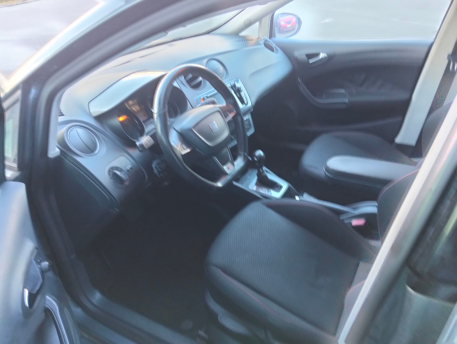 SEAT Ibiza ST 1.4 TSI FR DSG-image-4