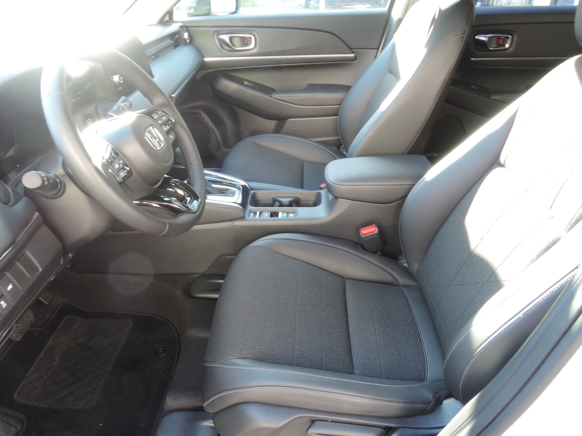 HONDA HR-V 1.5i-MMD Advance Xtreme Verbier CVT-image-4