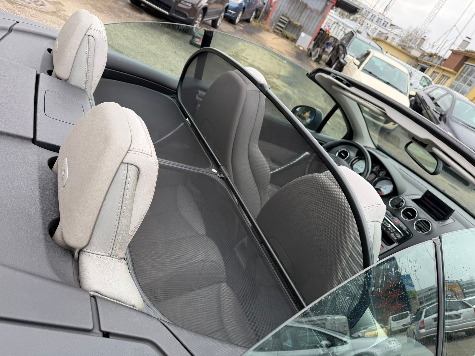 PEUGEOT 308 CC 1.6 16V Turbo Sport Pack-image-7