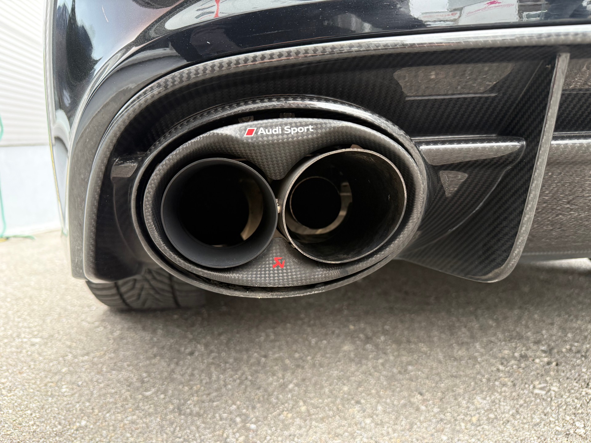 AUDI RS6 Avant 4.0 TFSI V8 performance quattro - !! AKRAPOVIC + KW V4 !!-image-4