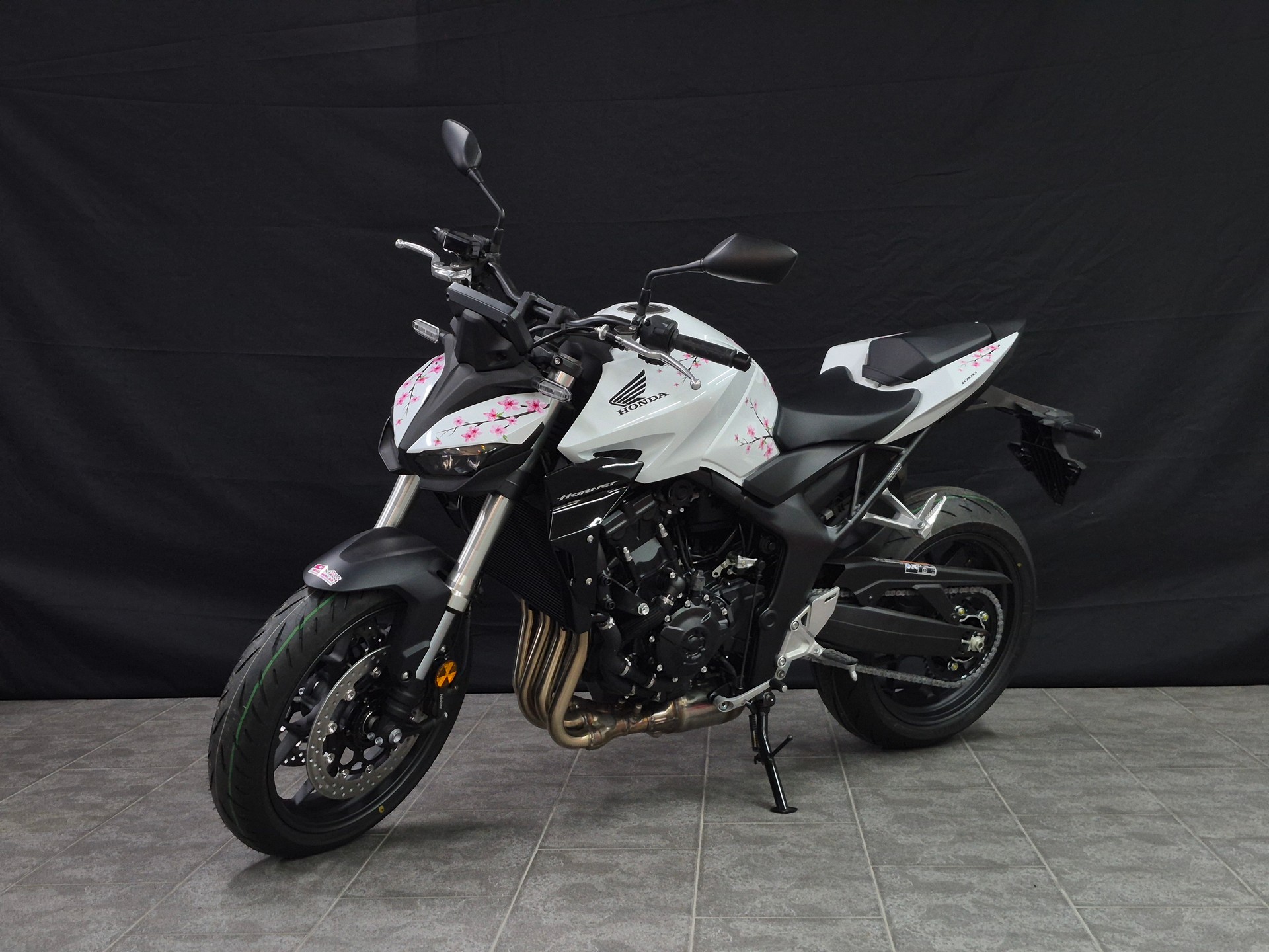 HONDA CB 1000 Hornet Special Edition-image-11
