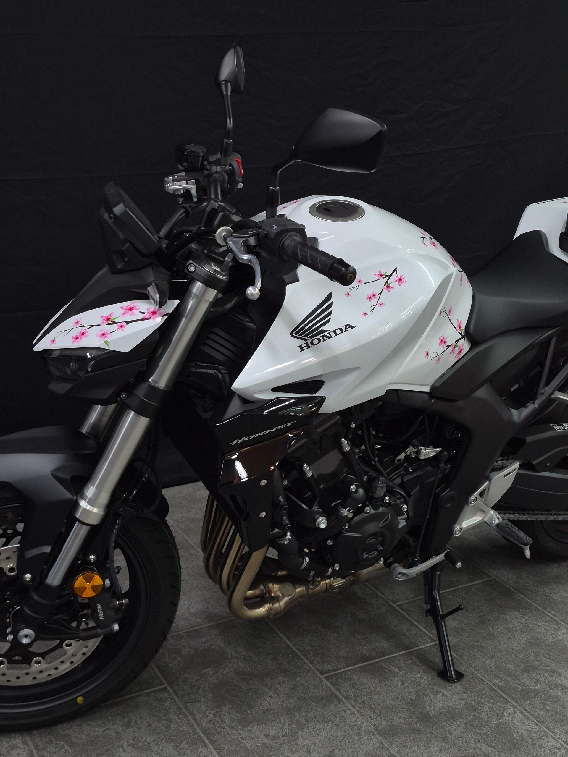 HONDA CB 1000 Hornet Special Edition-image-3