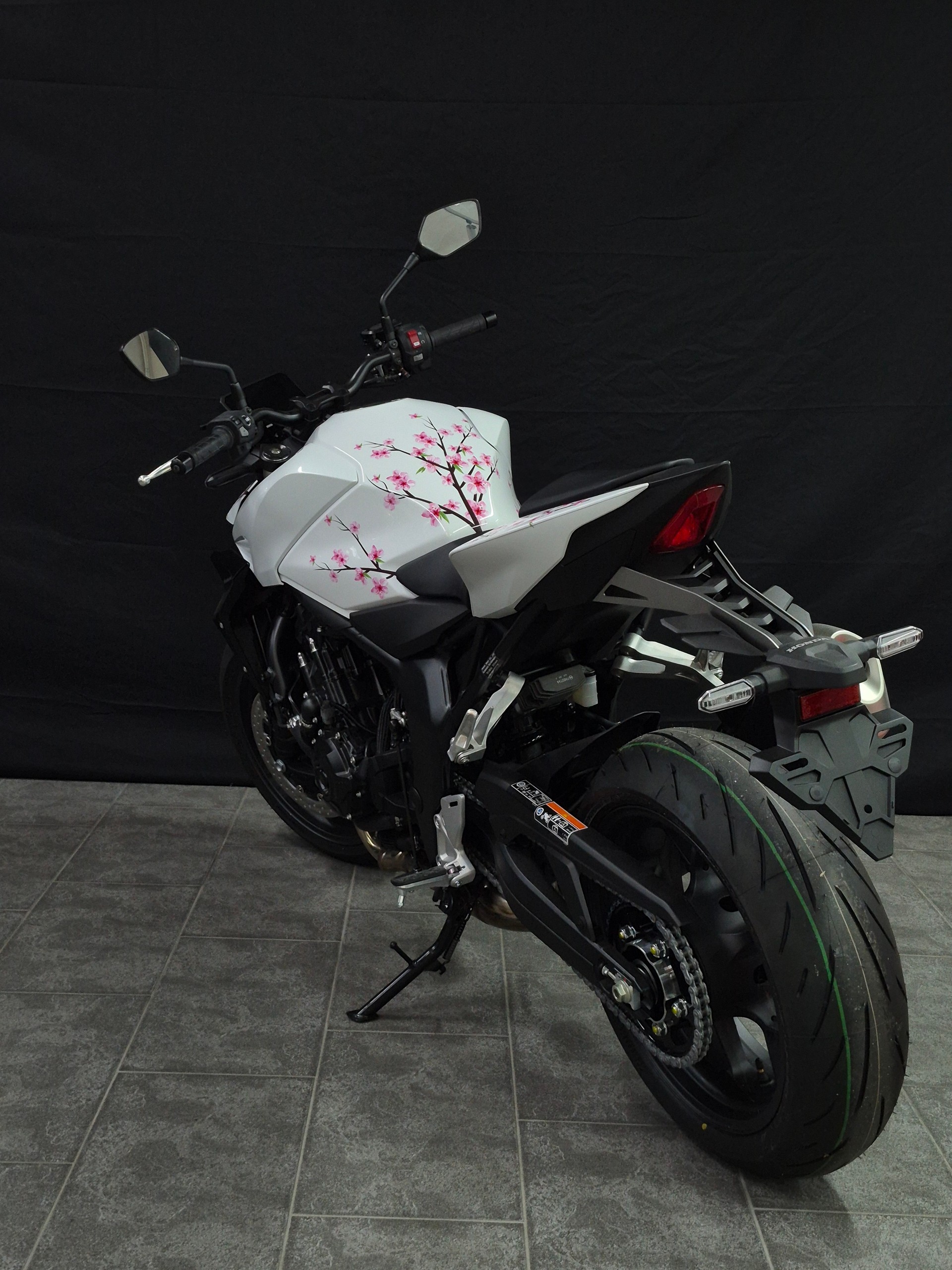 HONDA CB 1000 Hornet Special Edition-image-8