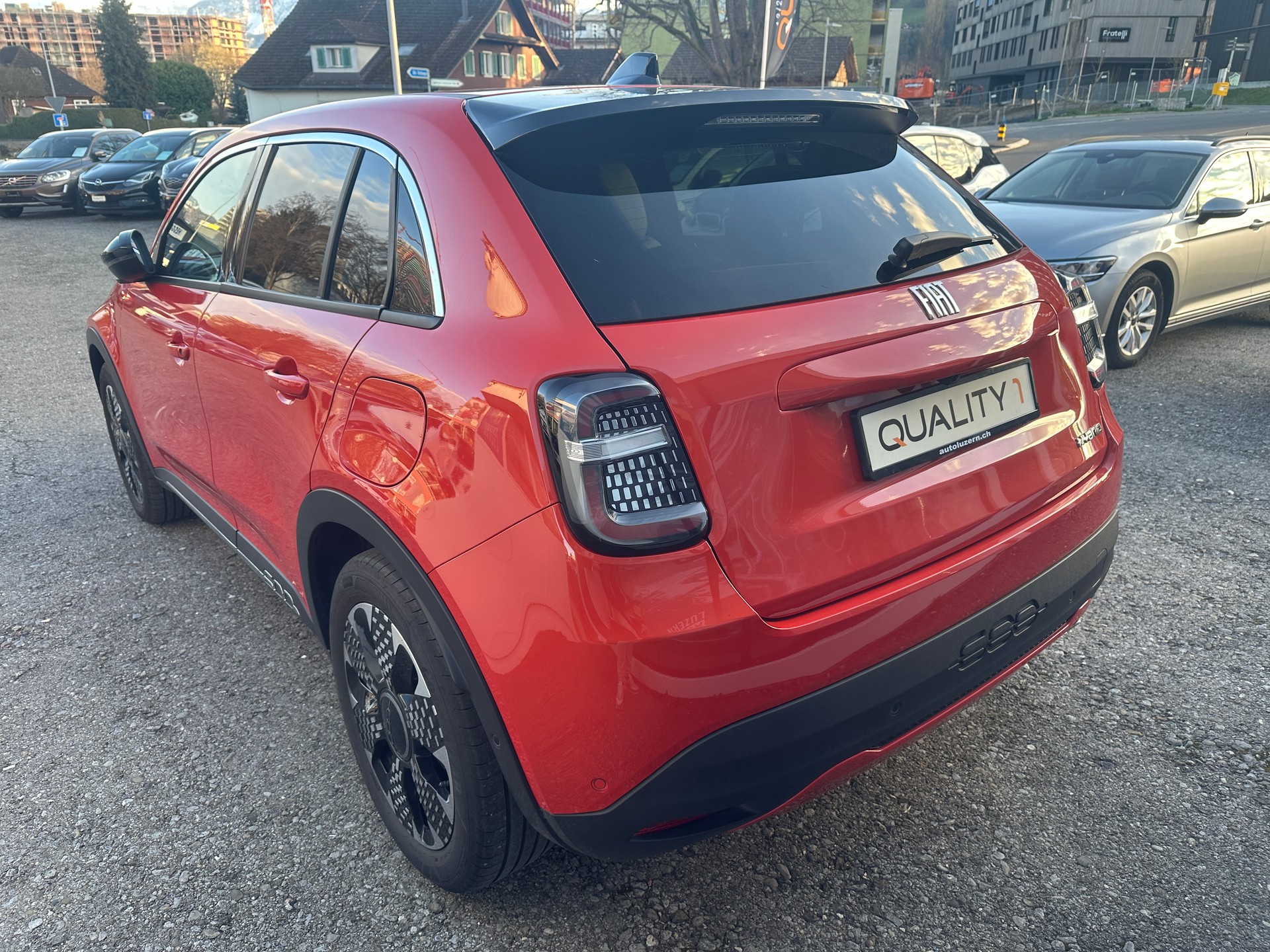 FIAT 600h MildHybrid La Prima-showroom-element-3