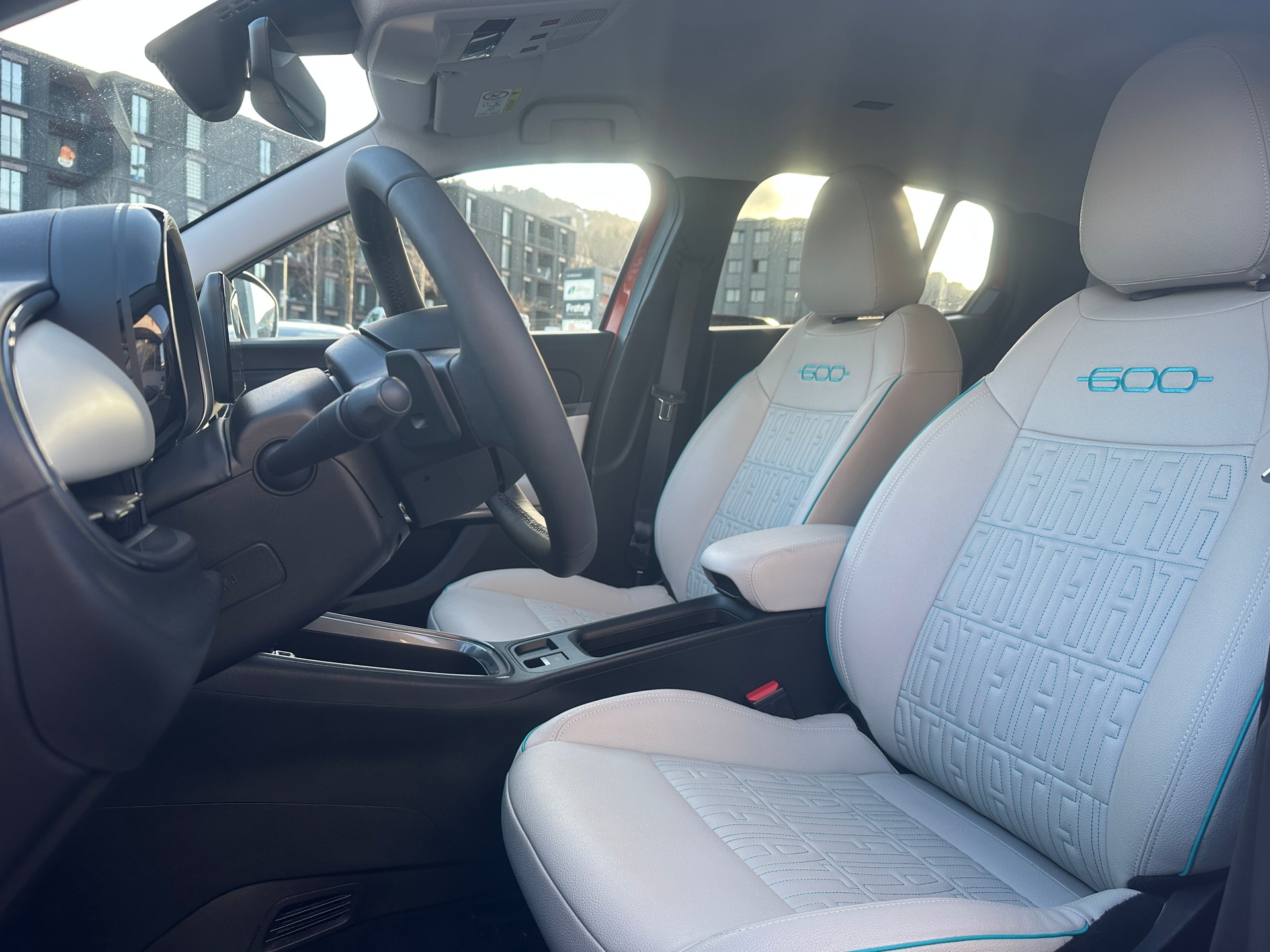 FIAT 600h MildHybrid La Prima-image-11