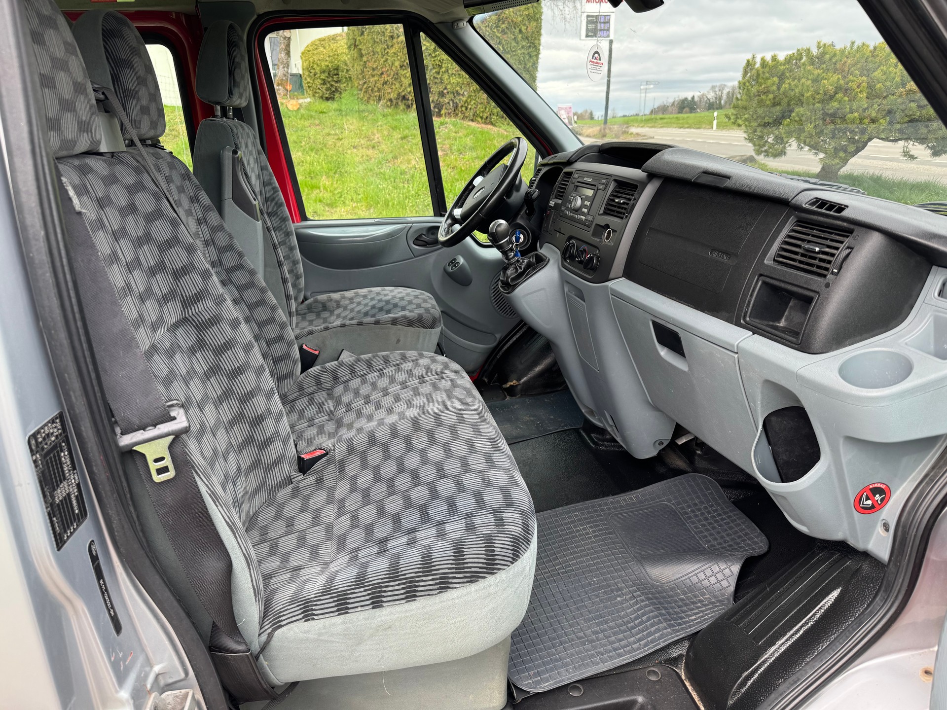 FORD Transit 2.2 TDCi 300 M-image-10