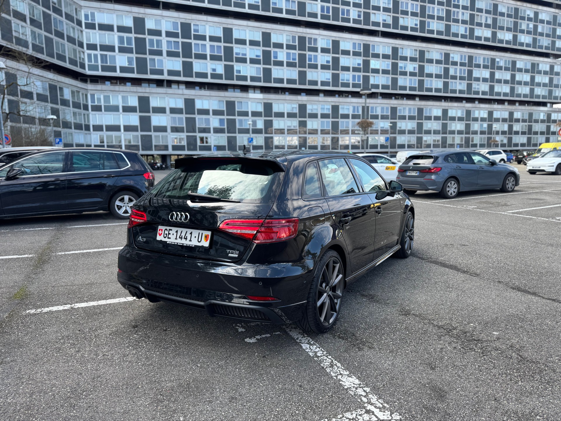 AUDI A3 Sportback 1.4 TFSI Sport S-tronic-image-7