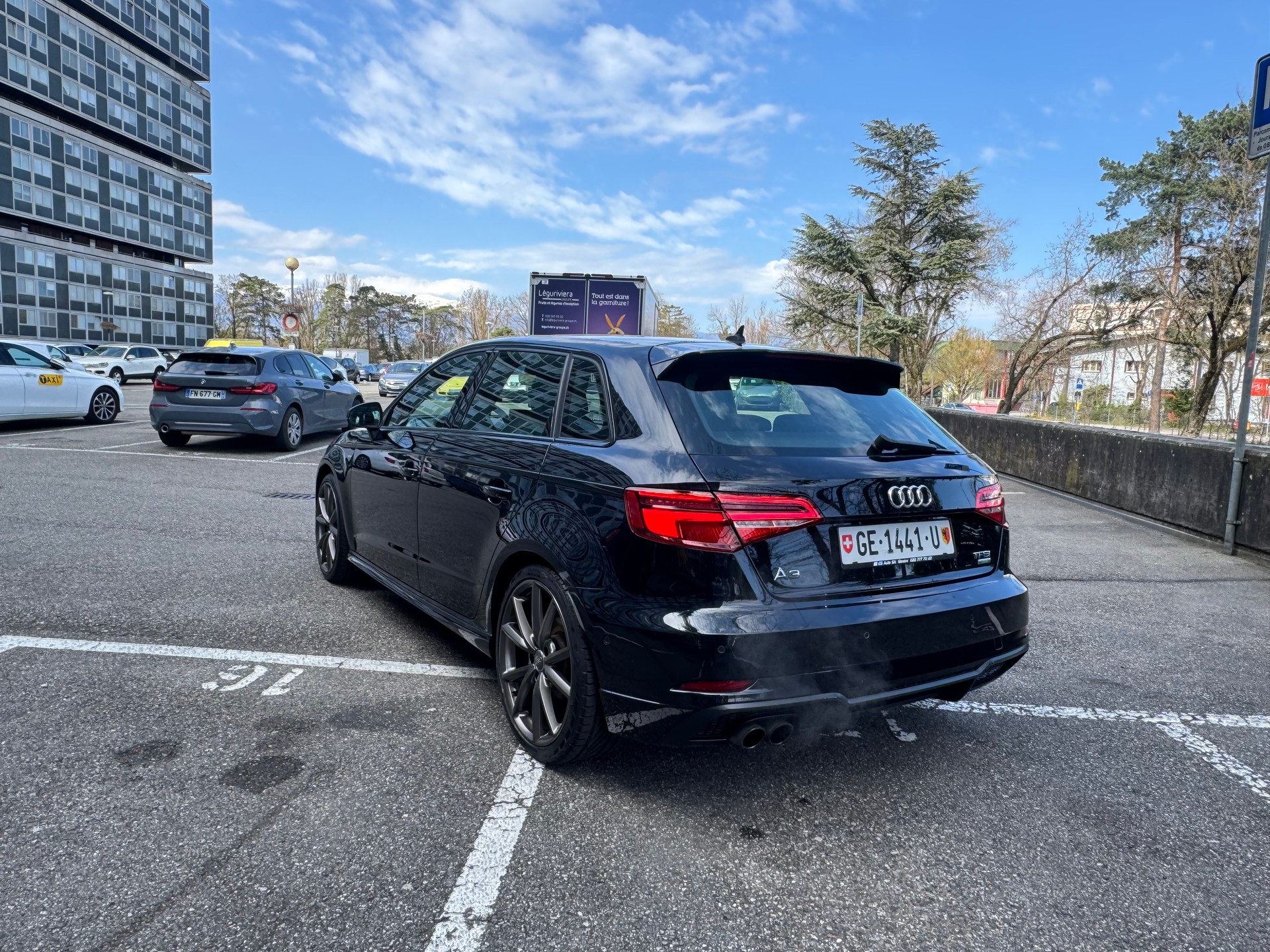 AUDI A3 Sportback 1.4 TFSI Sport S-tronic-image-9