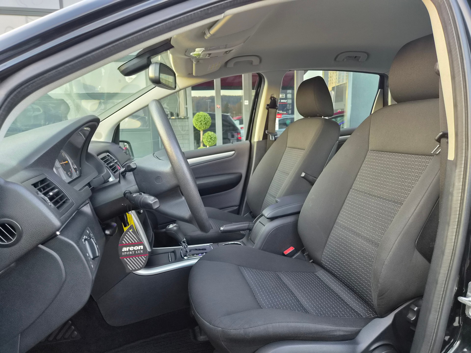 MERCEDES-BENZ B 160 (150) Autotronic-image-12