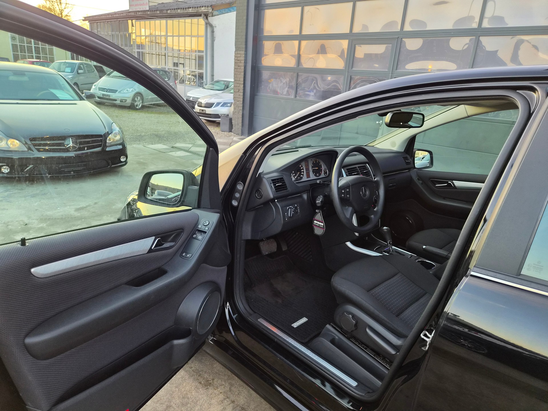 MERCEDES-BENZ B 160 (150) Autotronic-image-10