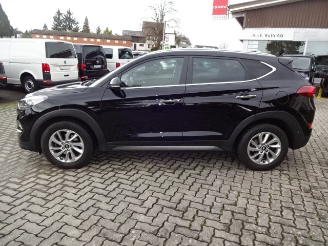 HYUNDAI Tucson 2.0 CRDI Plena 4WD Automatic-image-1