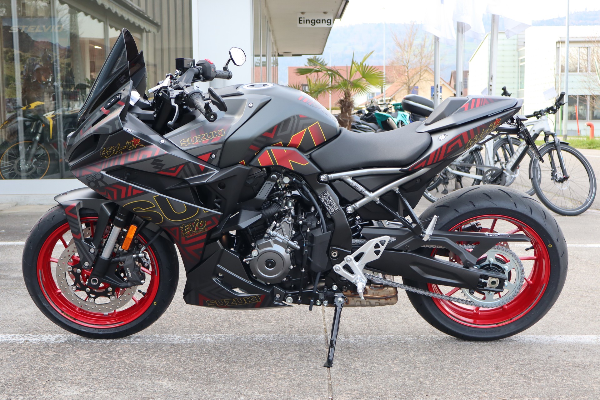SUZUKI GSX-8R BLACK EVO-image-3