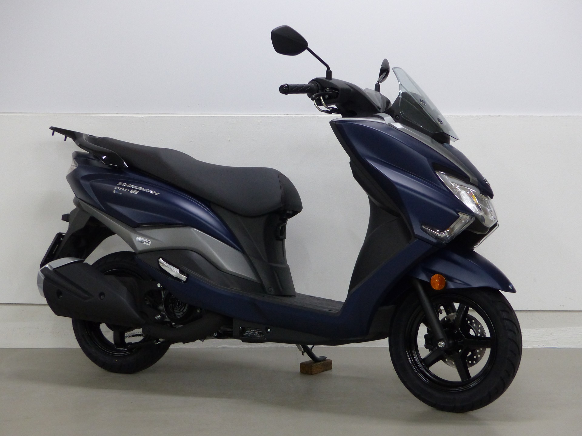 SUZUKI UB 125 Burgman CBS-image-11