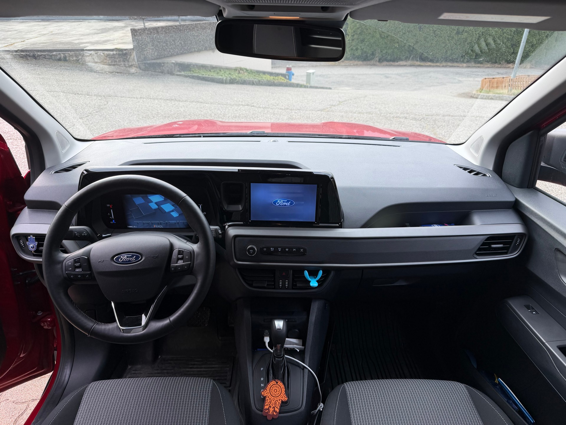 FORD Transit Courier Van 1.0 EcoBoost Trend Automat-image-5