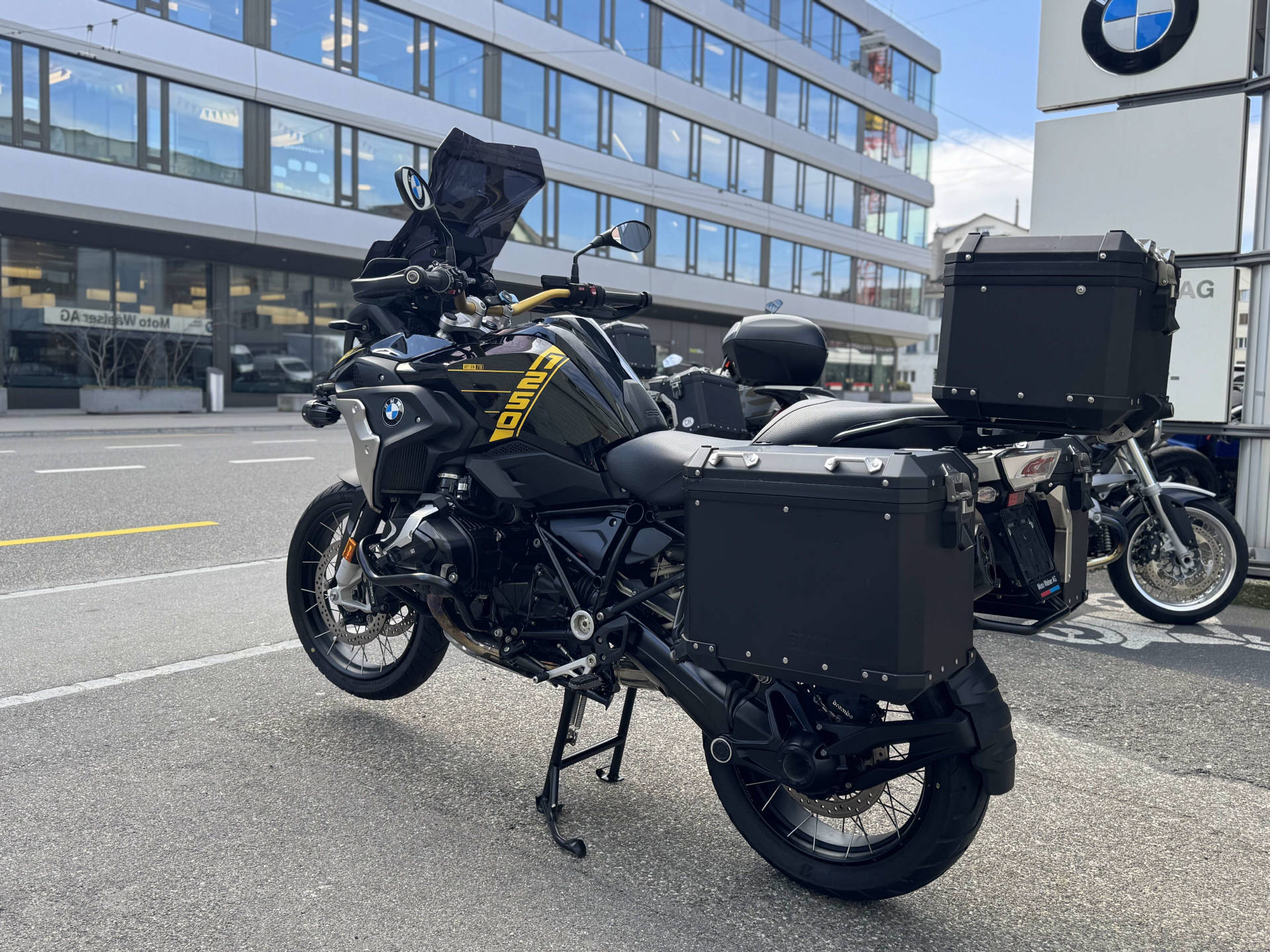 BMW R 1250 GS-image-2