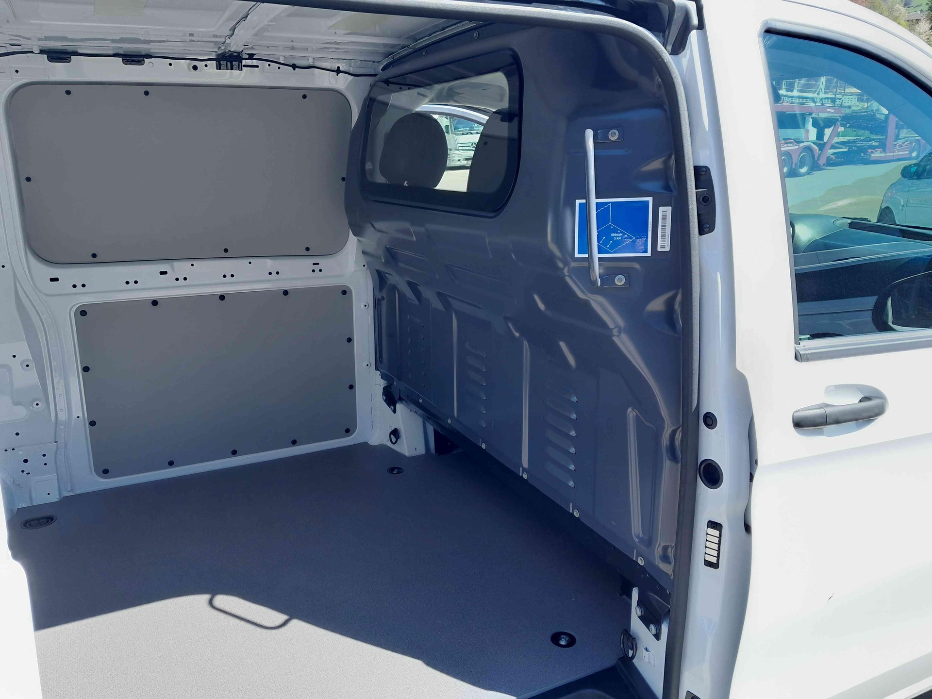 MERCEDES-BENZ Vito 114 Kaw. L 2.0 CDI Pro Worker-image-15