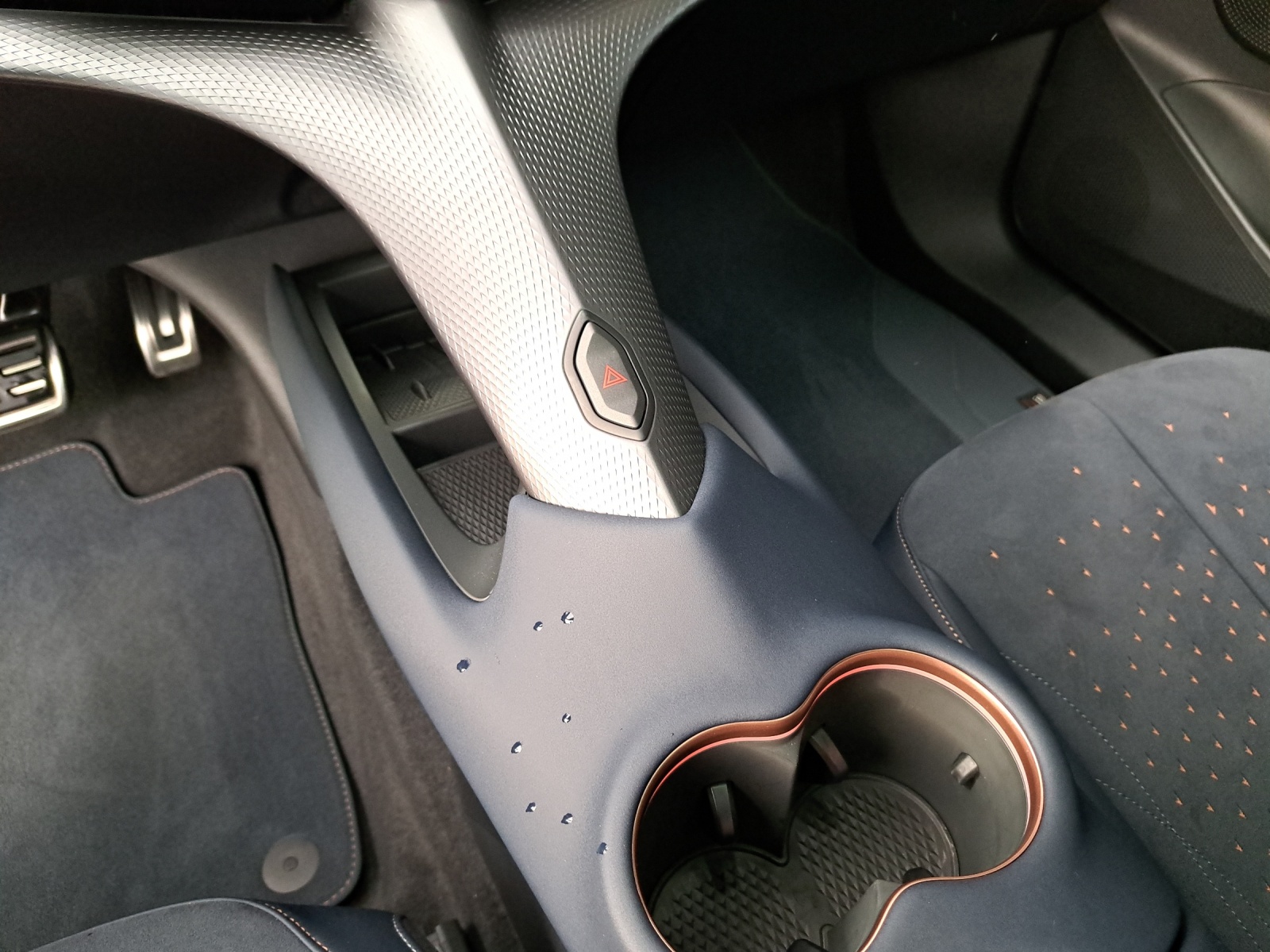 CUPRA Tavascan Type 9 77 kWh Adrenaline-image-12