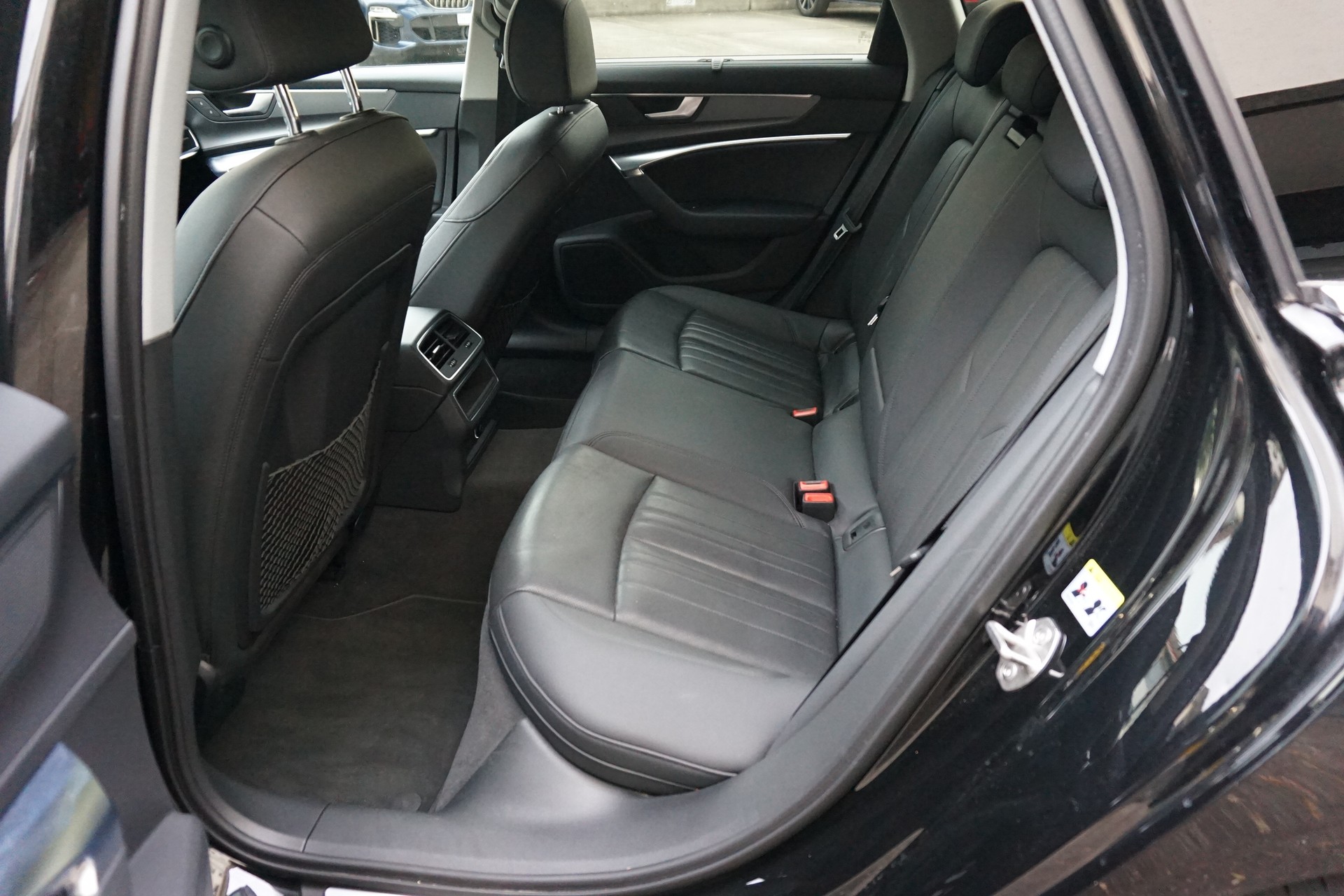 AUDI A6 Avant 45 TDI Design quattro tiptronic-image-5