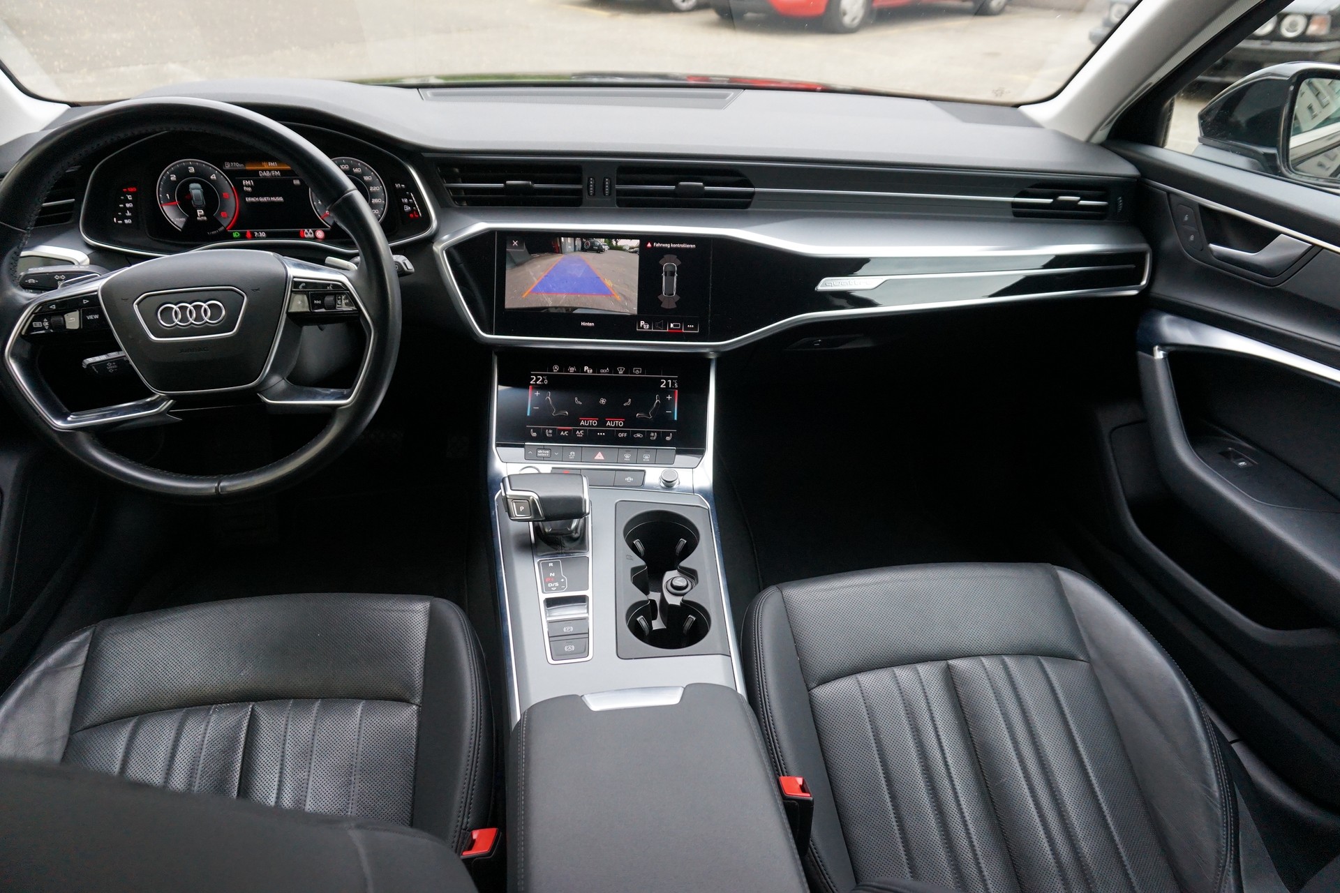 AUDI A6 Avant 45 TDI Design quattro tiptronic-image-6