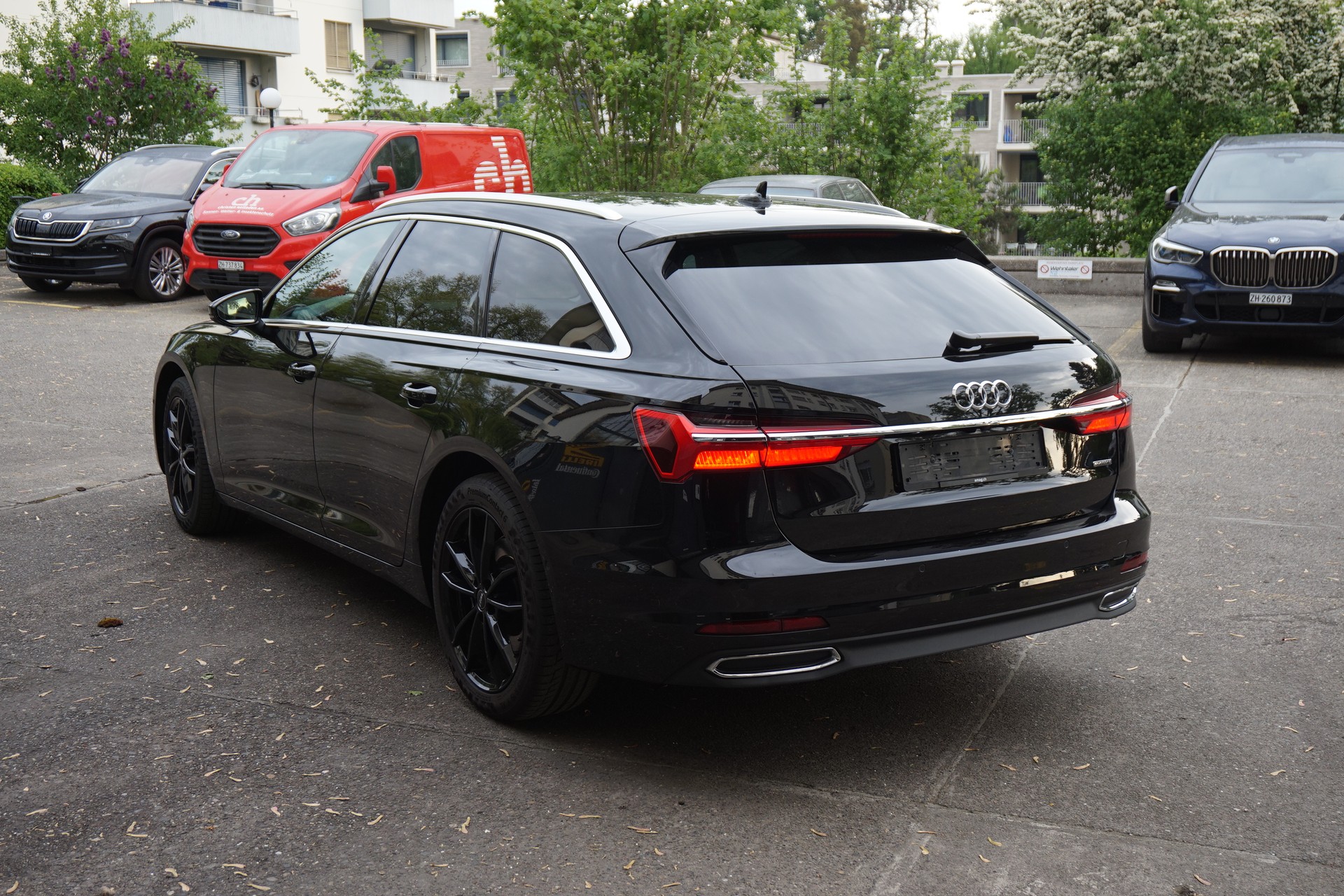 AUDI A6 Avant 45 TDI Design quattro tiptronic-image-3