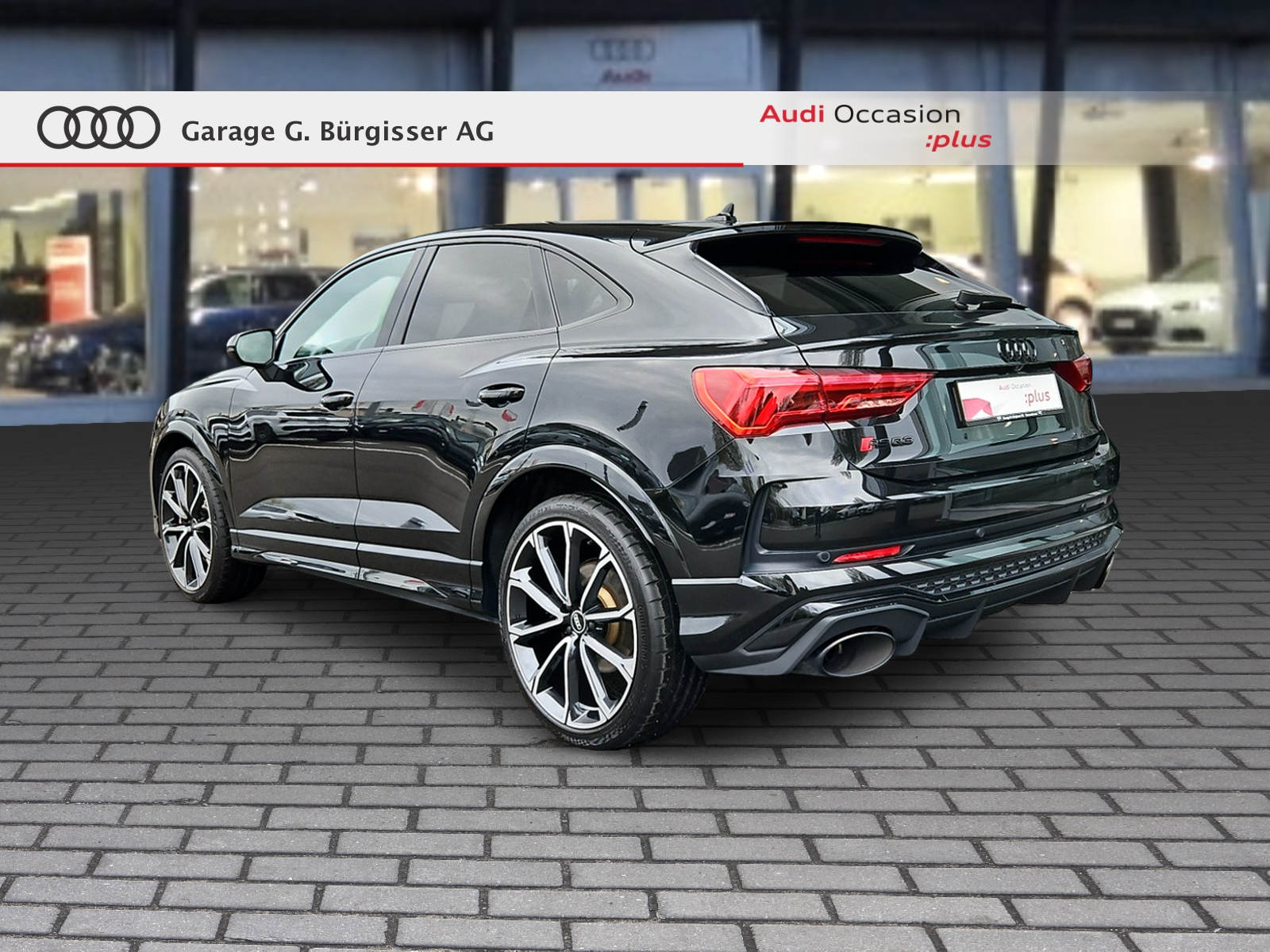 AUDI RS Q3 Sportback quattro S tronic Mythosschwarz Metallic-showroom-element-3