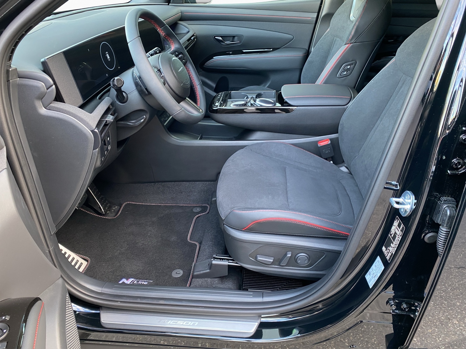 HYUNDAI Tucson 1.6 T-GDi HEV N-Line 4WD-image-9